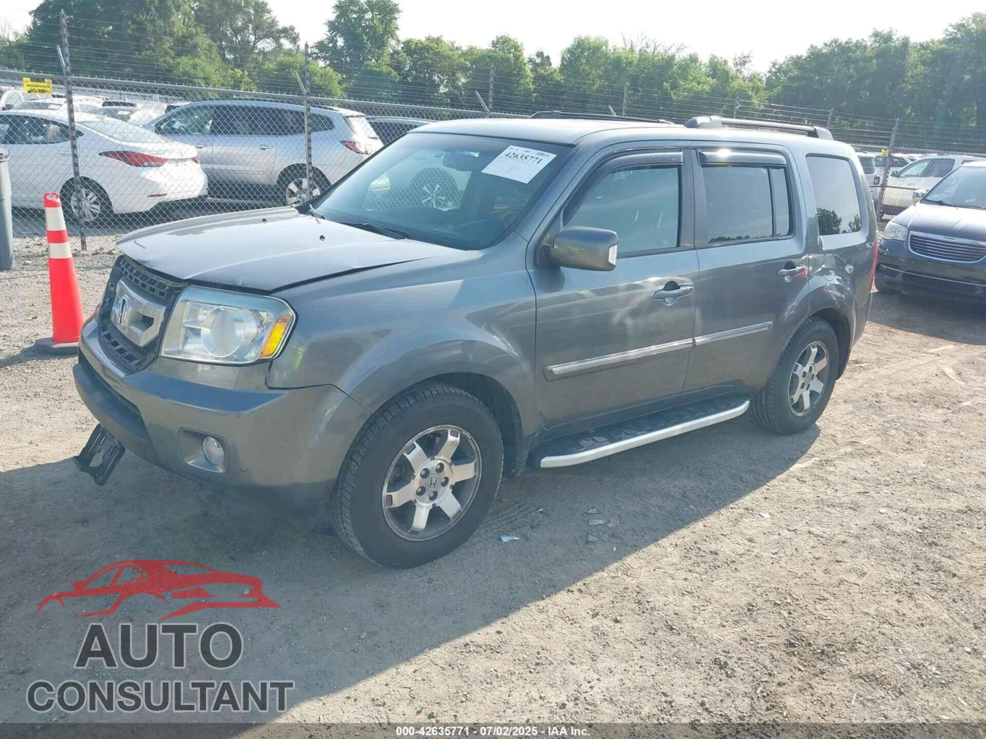 HONDA PILOT 2010 - 5FNYF4H88AB012001