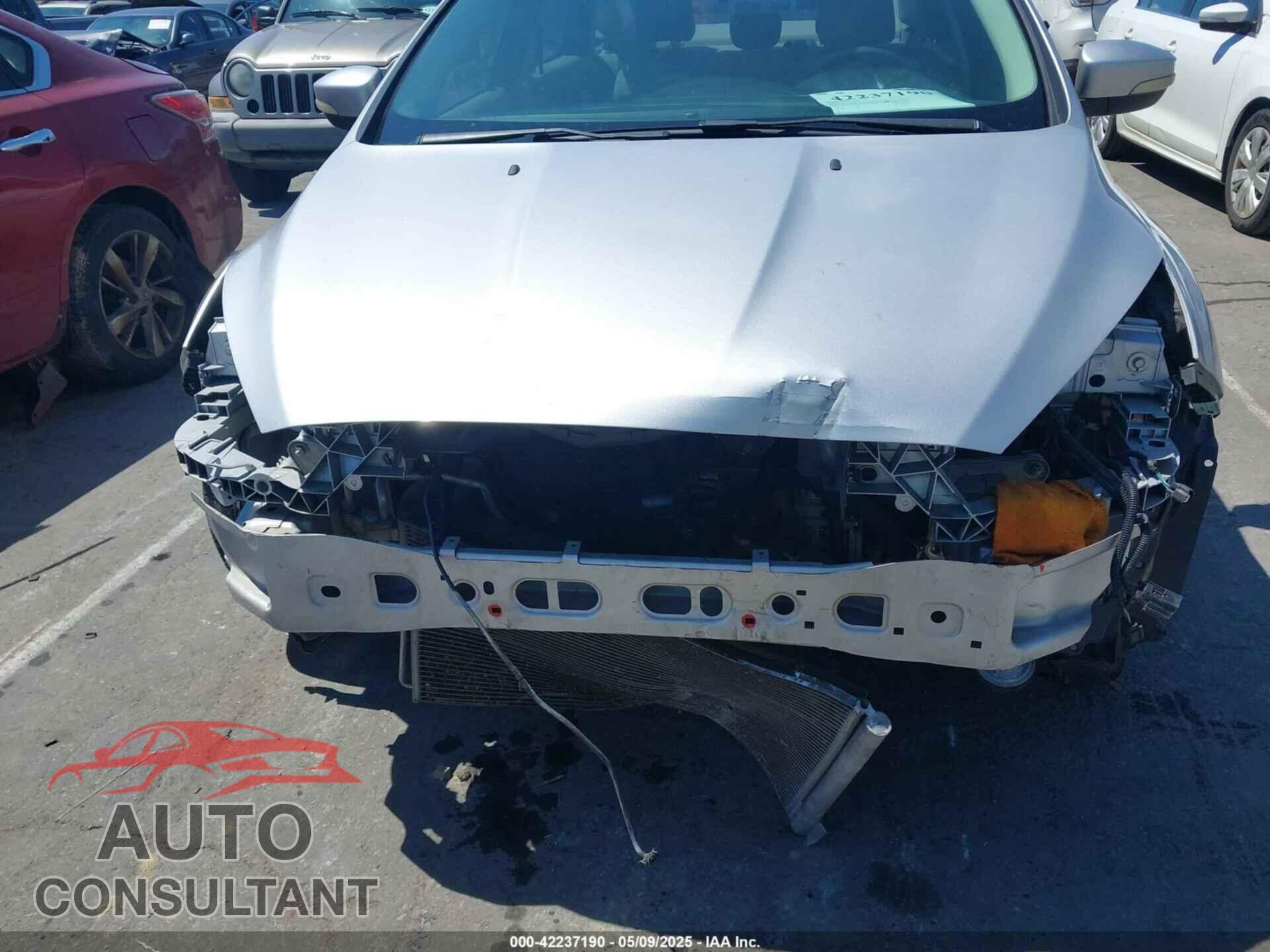 FORD FOCUS 2015 - 1FADP3F23FL273129