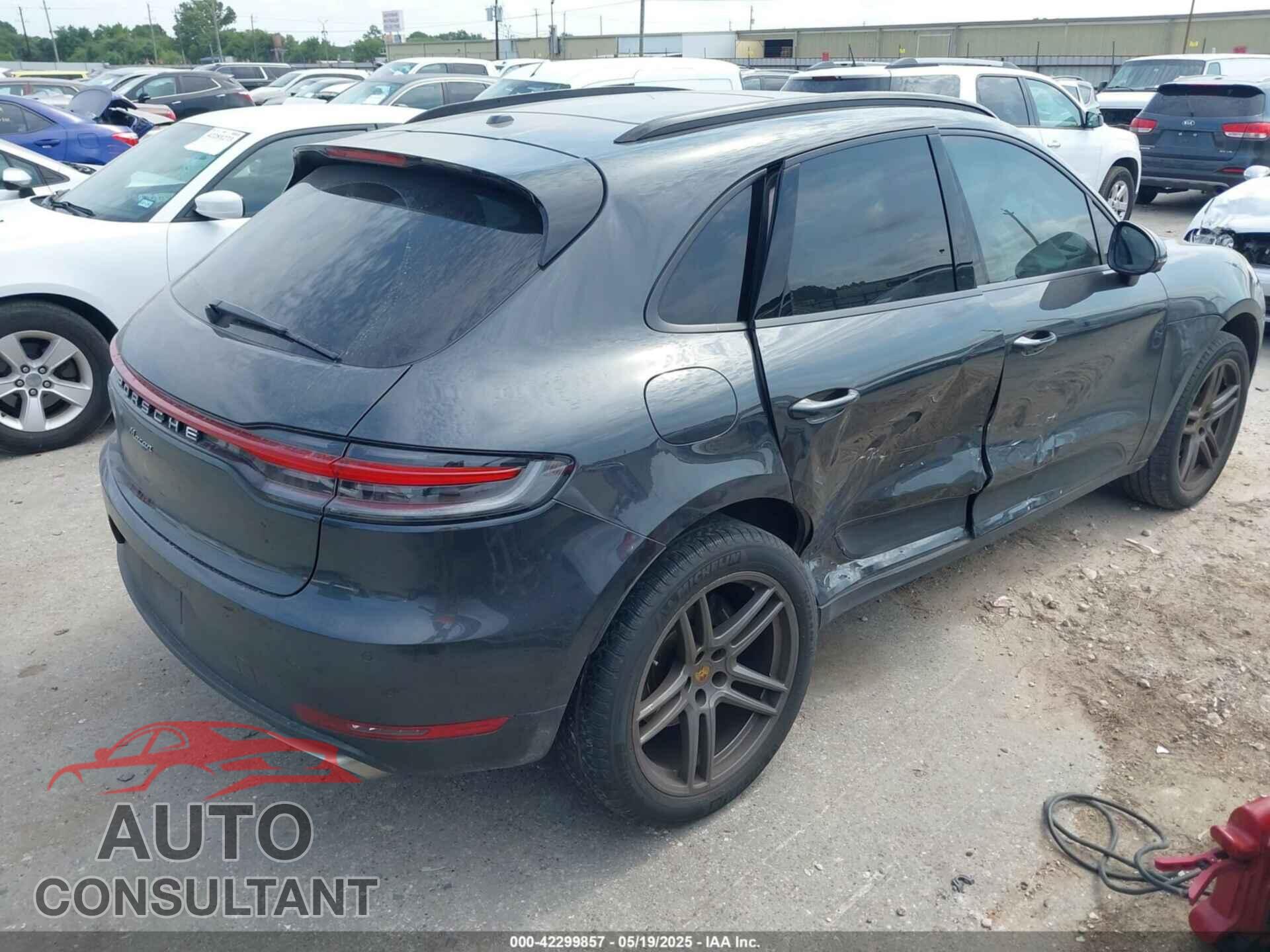 PORSCHE MACAN 2021 - WP1AA2A55MLB07555