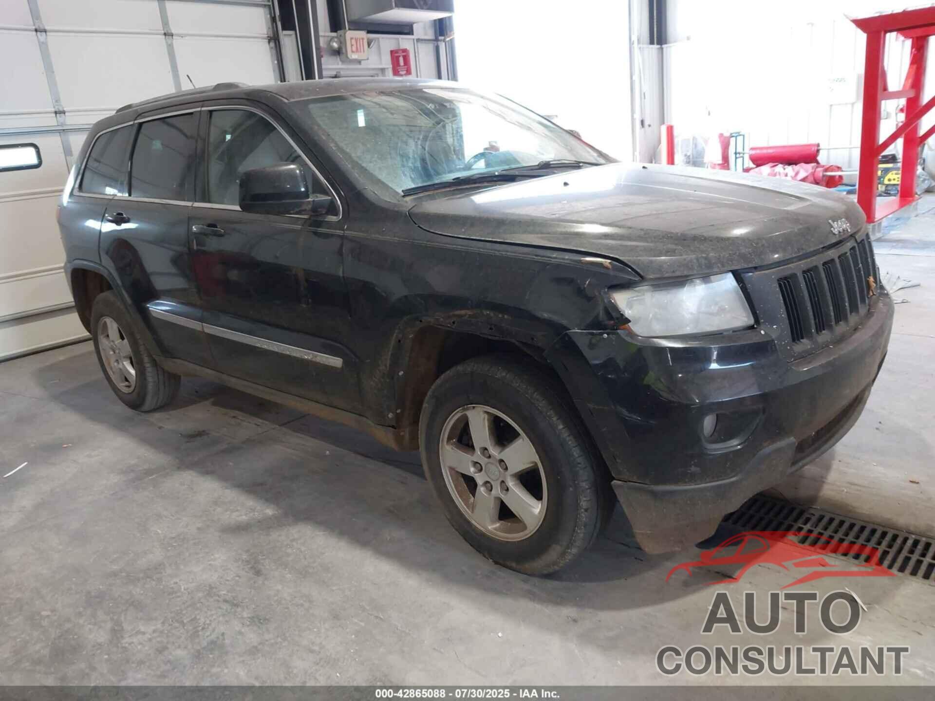 JEEP GRAND CHEROKEE 2011 - 1J4RR4GG9BC670133