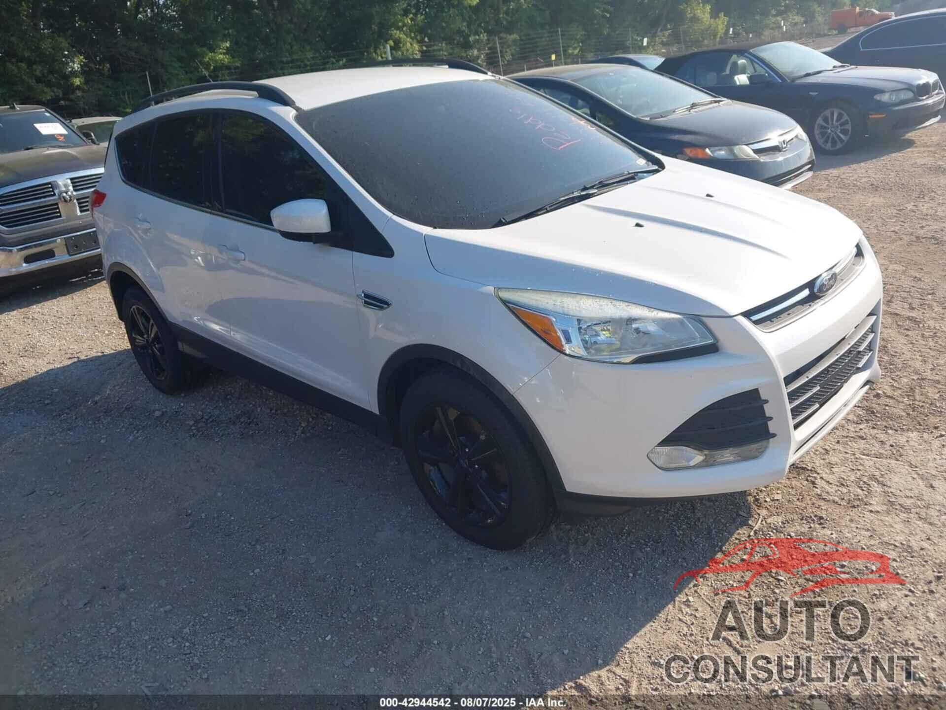 FORD ESCAPE 2016 - 1FMCU0GX1GUC02364