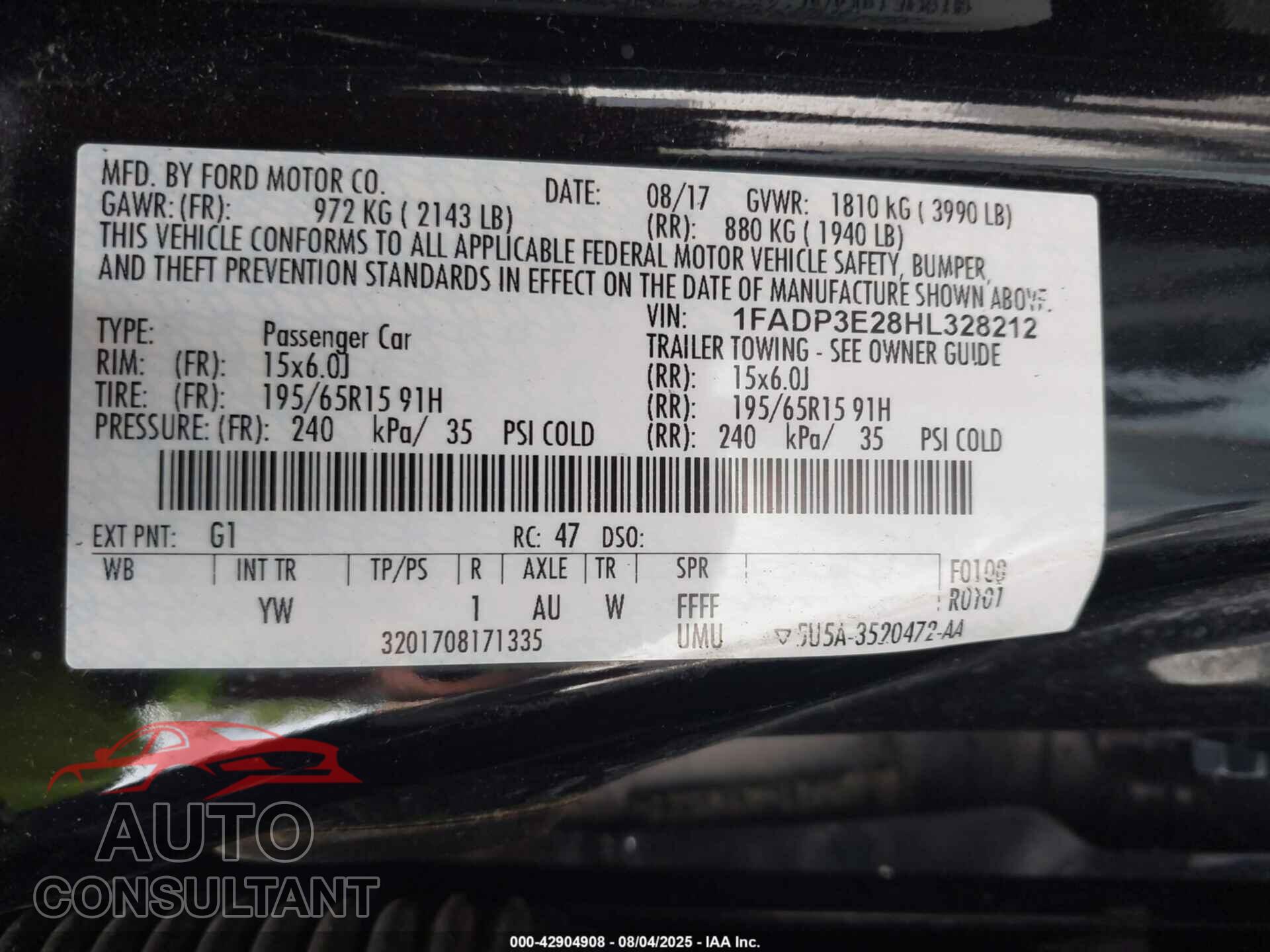 FORD FOCUS 2017 - 1FADP3E28HL328212