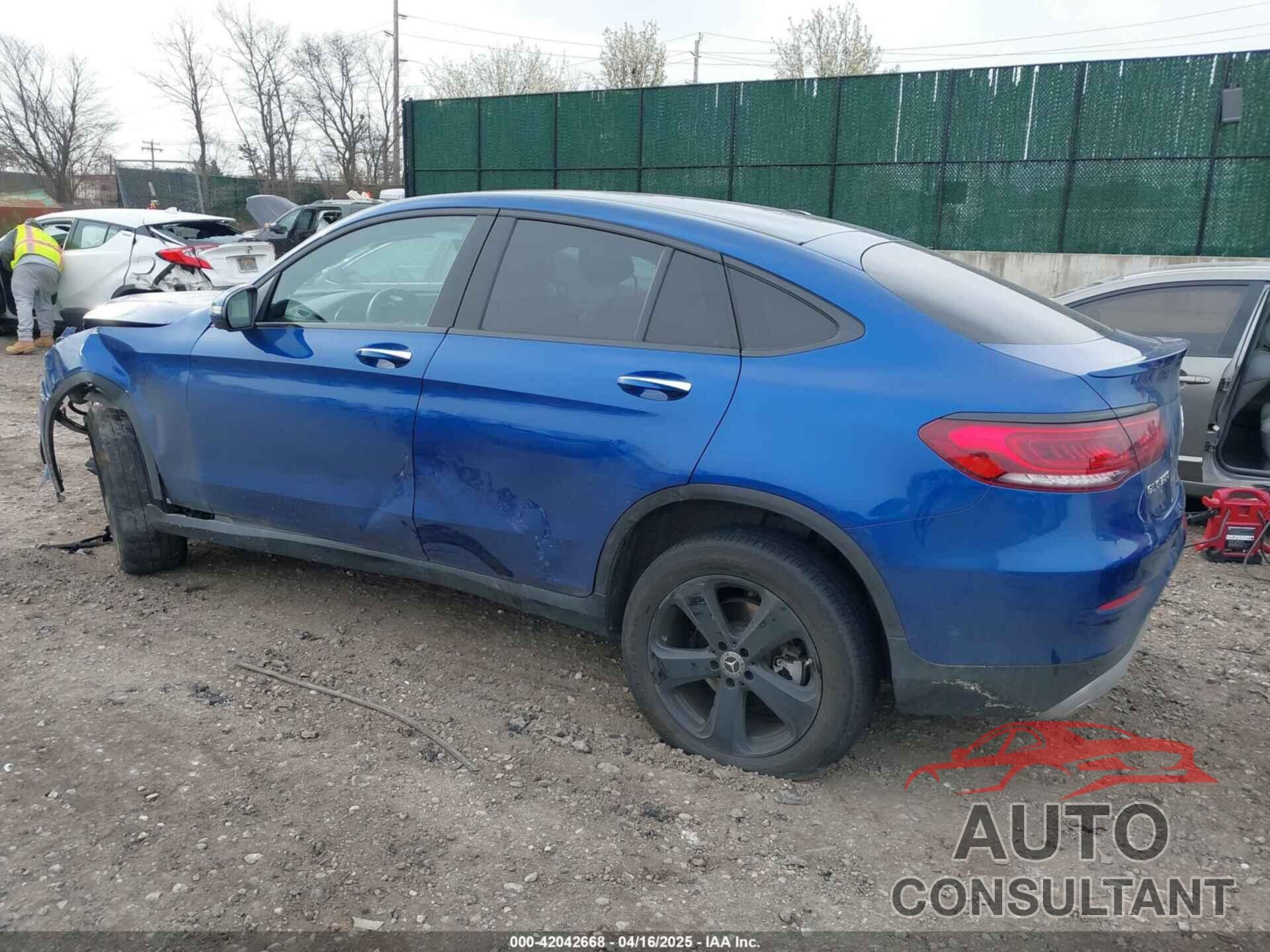 MERCEDES-BENZ GLC 300 2023 - W1N0J8EB8PG152804