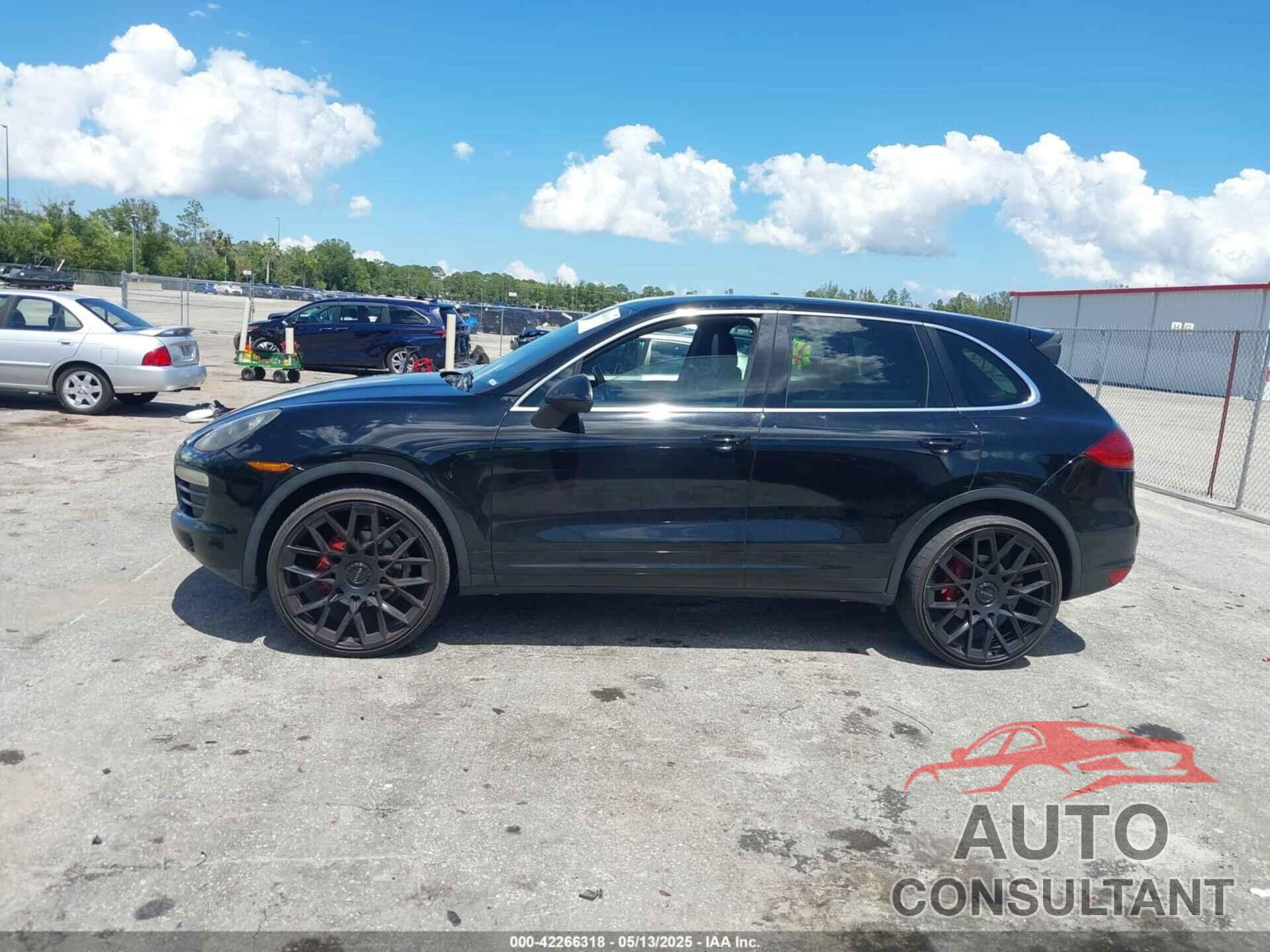 PORSCHE CAYENNE 2012 - WP1AA2A21CLA02418