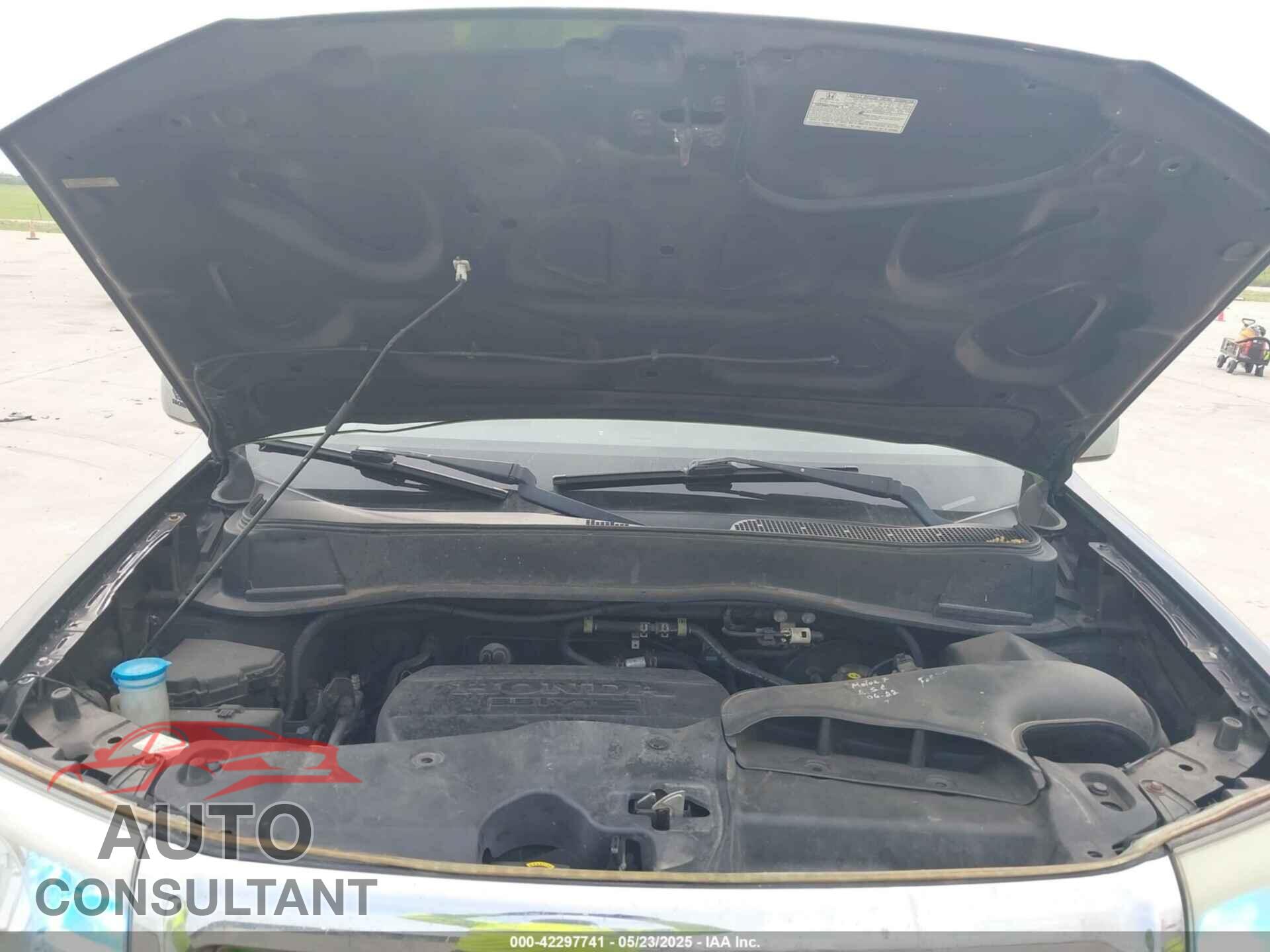 HONDA PILOT 2011 - 5FNYF4H77BB004836