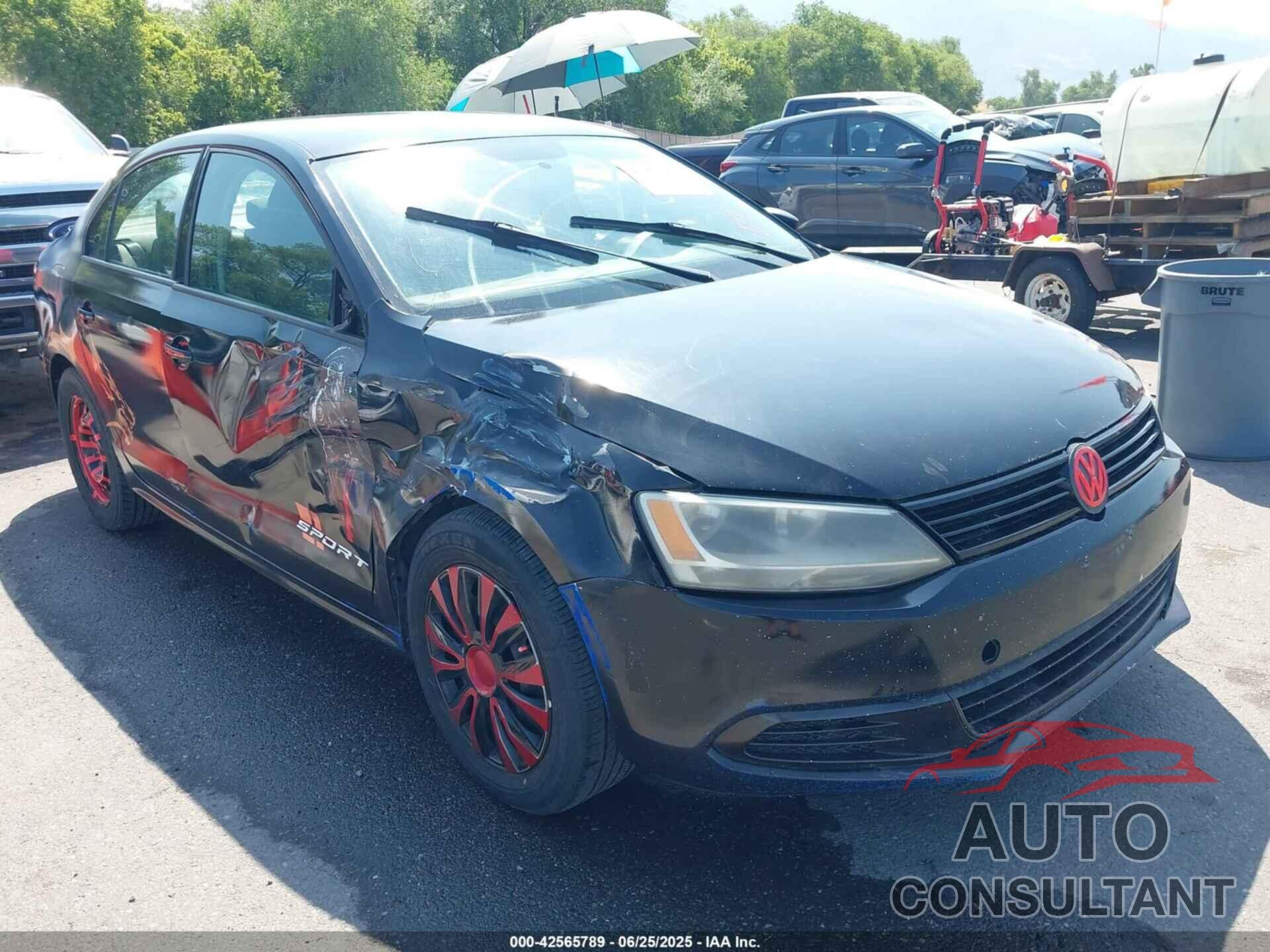 VOLKSWAGEN JETTA 2011 - 3VW1K7AJ7BM305961