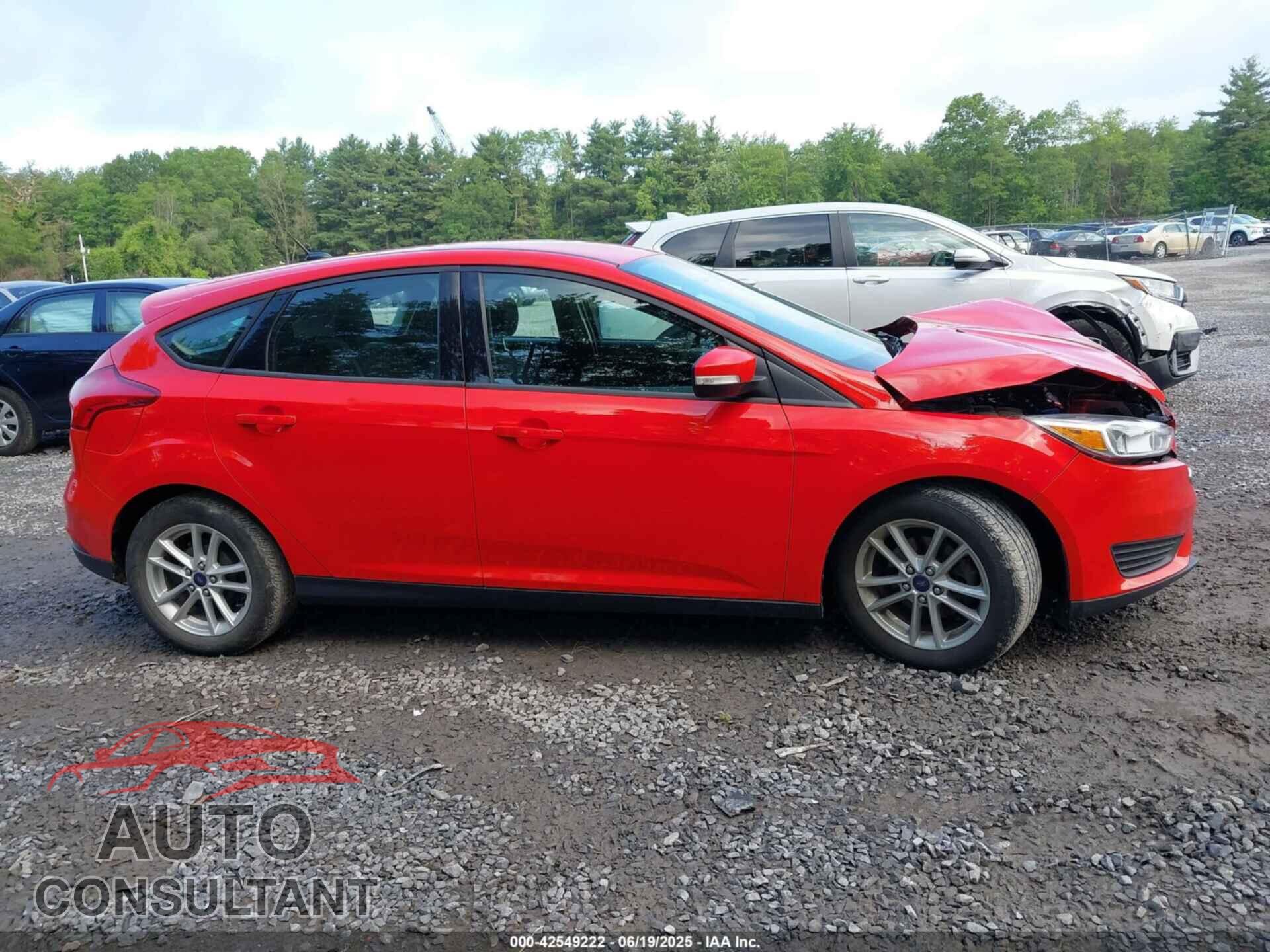 FORD FOCUS 2015 - 1FADP3K2XFL302339