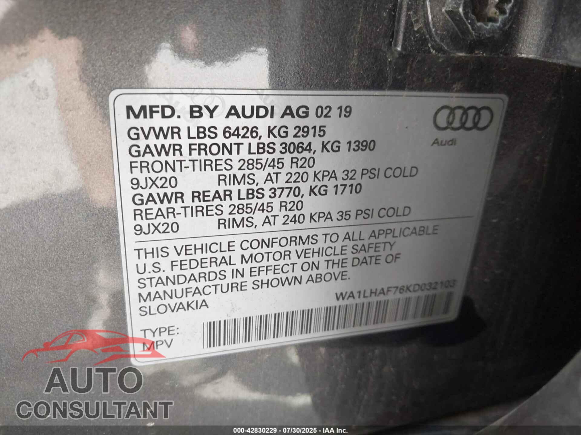 AUDI Q7 2019 - WA1LHAF76KD032103