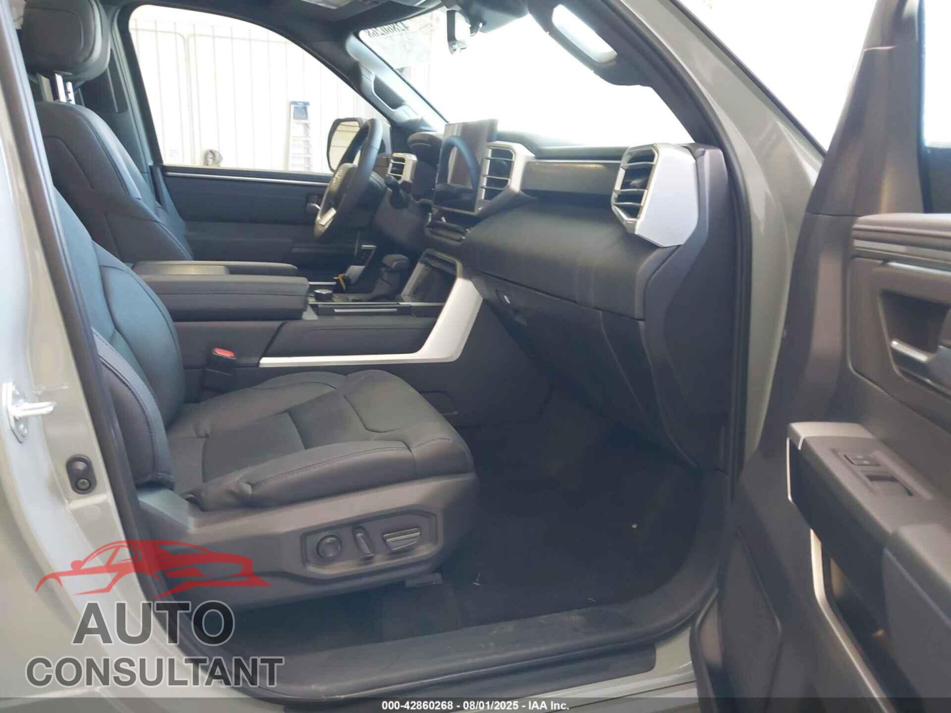TOYOTA SEQUOIA 2025 - 7SVAAABA0SX064701