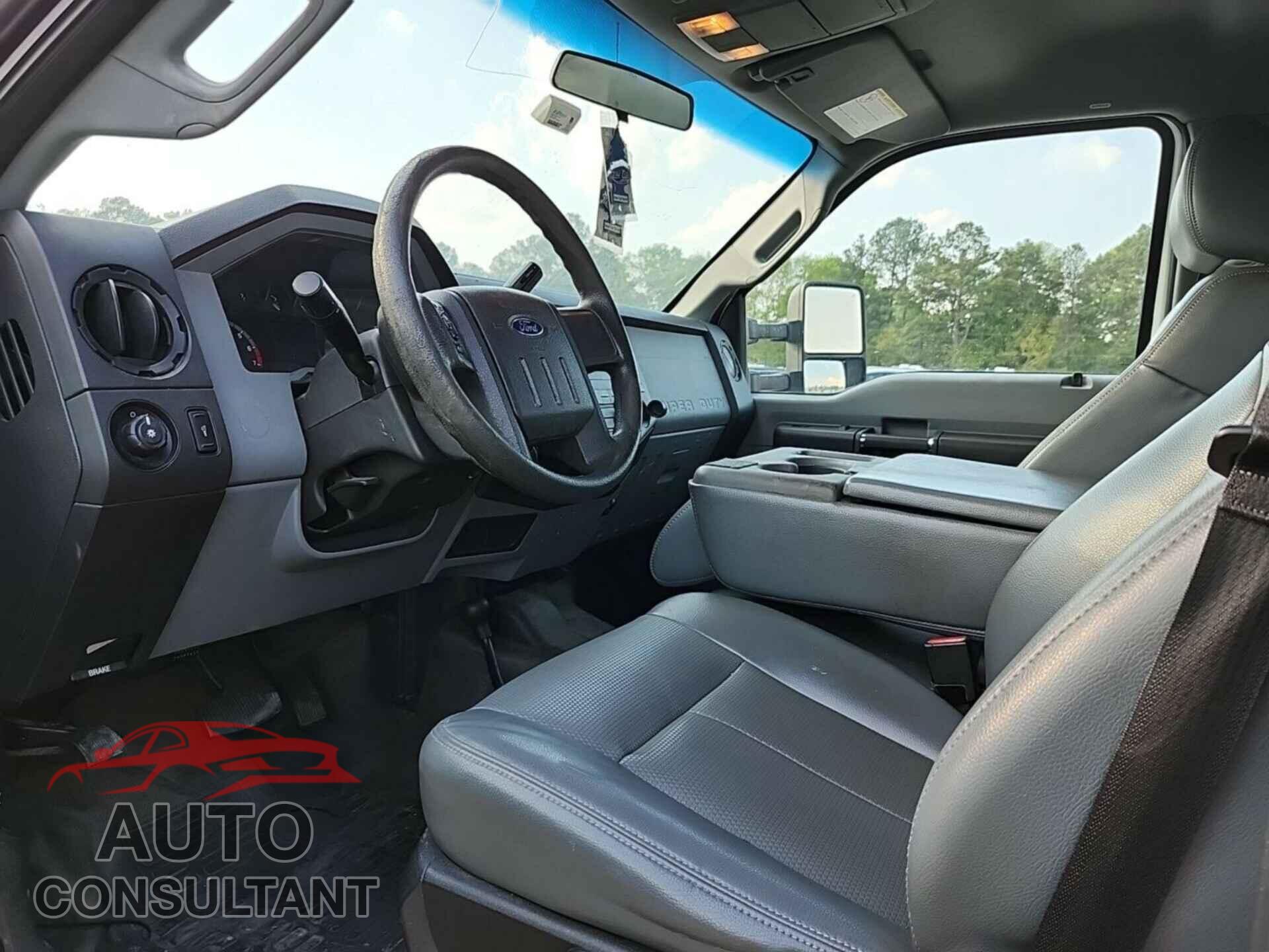 FORD F250 2013 - 1FT7W2B68DEA95930