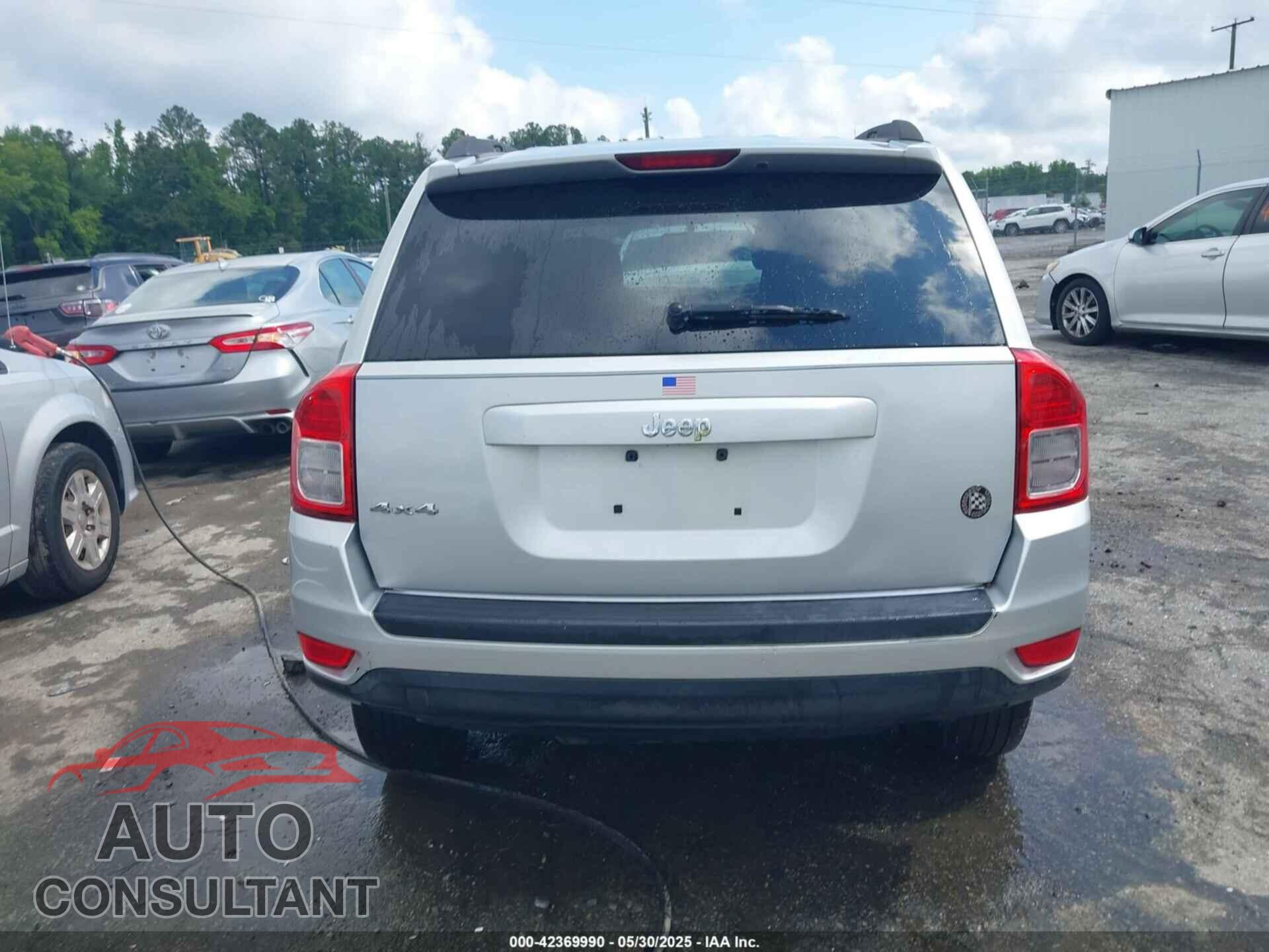 JEEP COMPASS 2011 - 1J4NF1FB3BD187629
