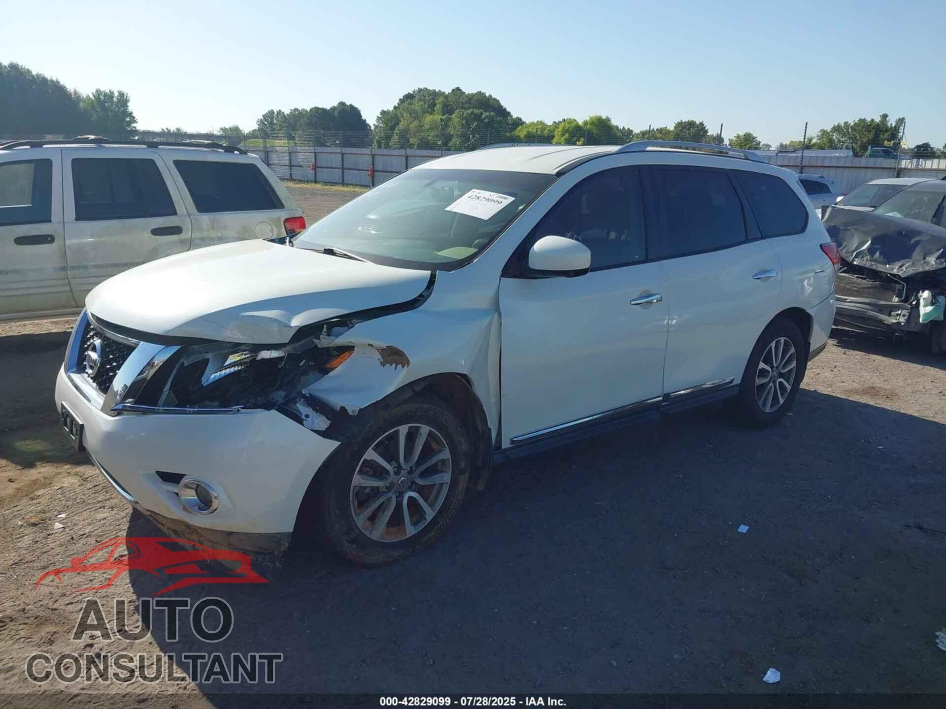 NISSAN PATHFINDER 2015 - 5N1AR2MN7FC617541