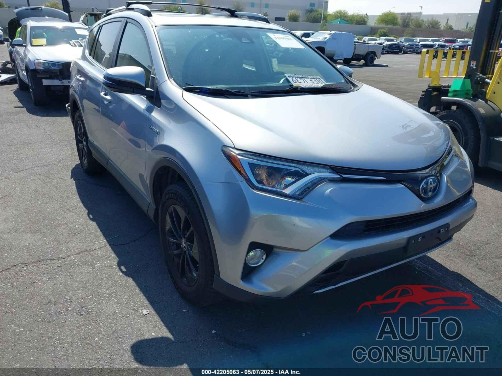 TOYOTA RAV4 HYBRID 2018 - JTMRJREV4JD155786
