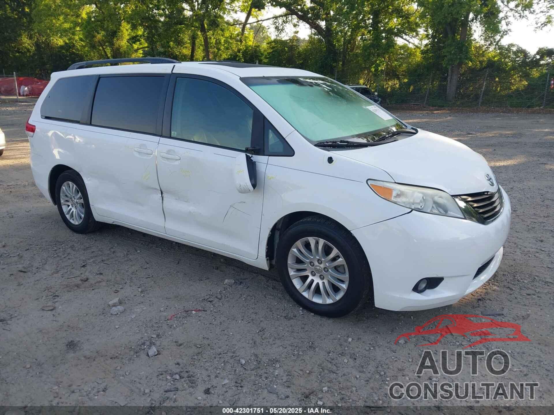 TOYOTA SIENNA 2014 - 5TDYK3DC8ES453676