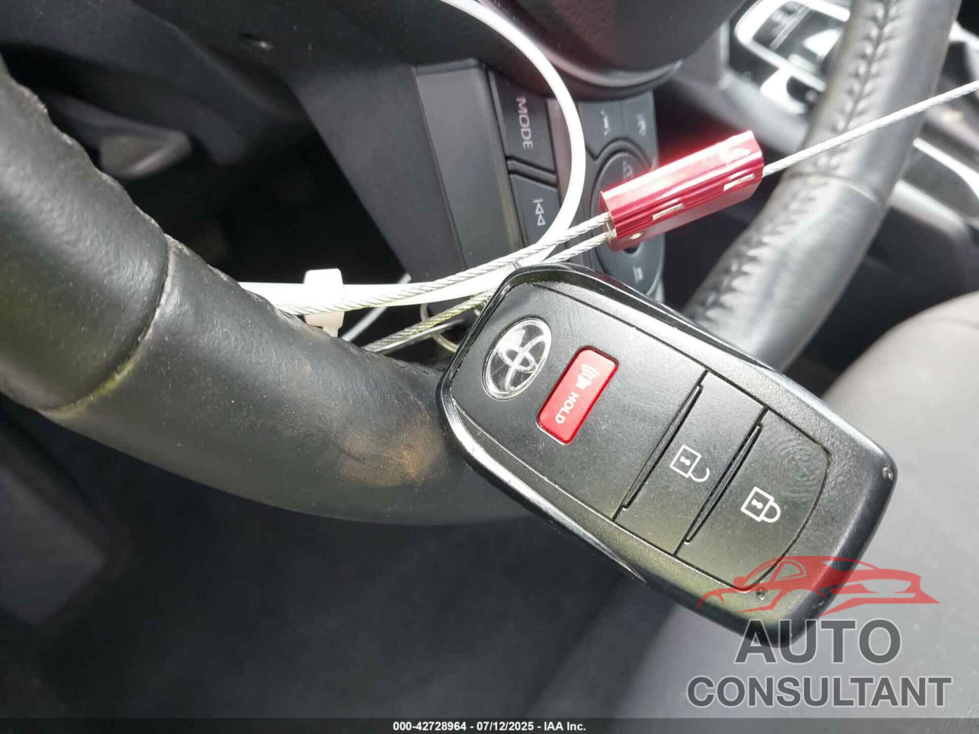 TOYOTA COROLLA CROSS 2023 - 7MUCAAAG9PV042997