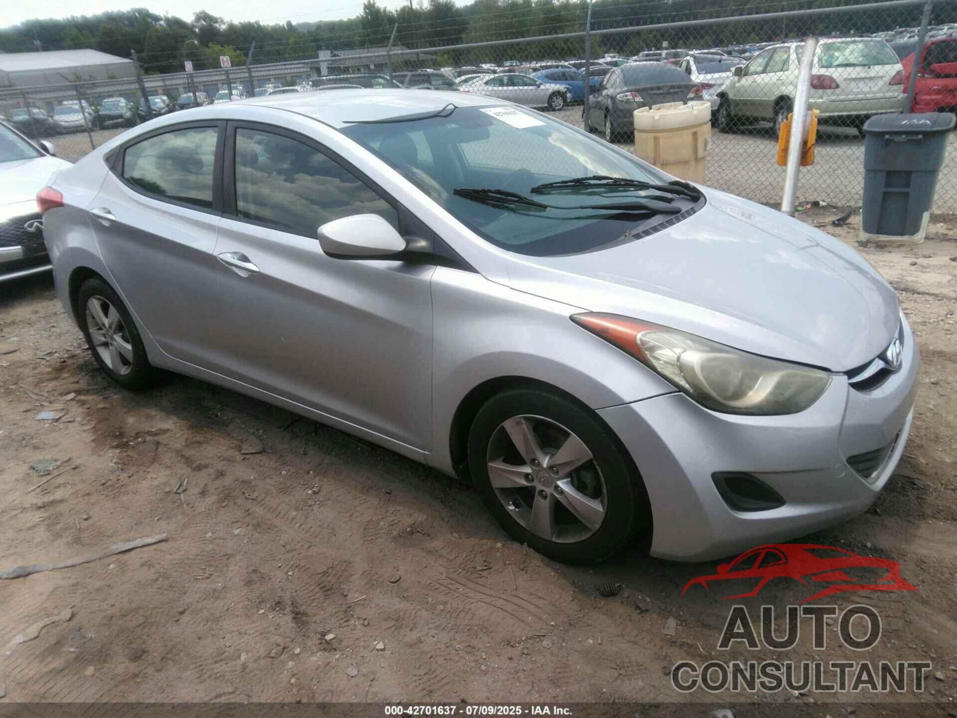 HYUNDAI ELANTRA 2013 - 5NPDH4AE7DH416356
