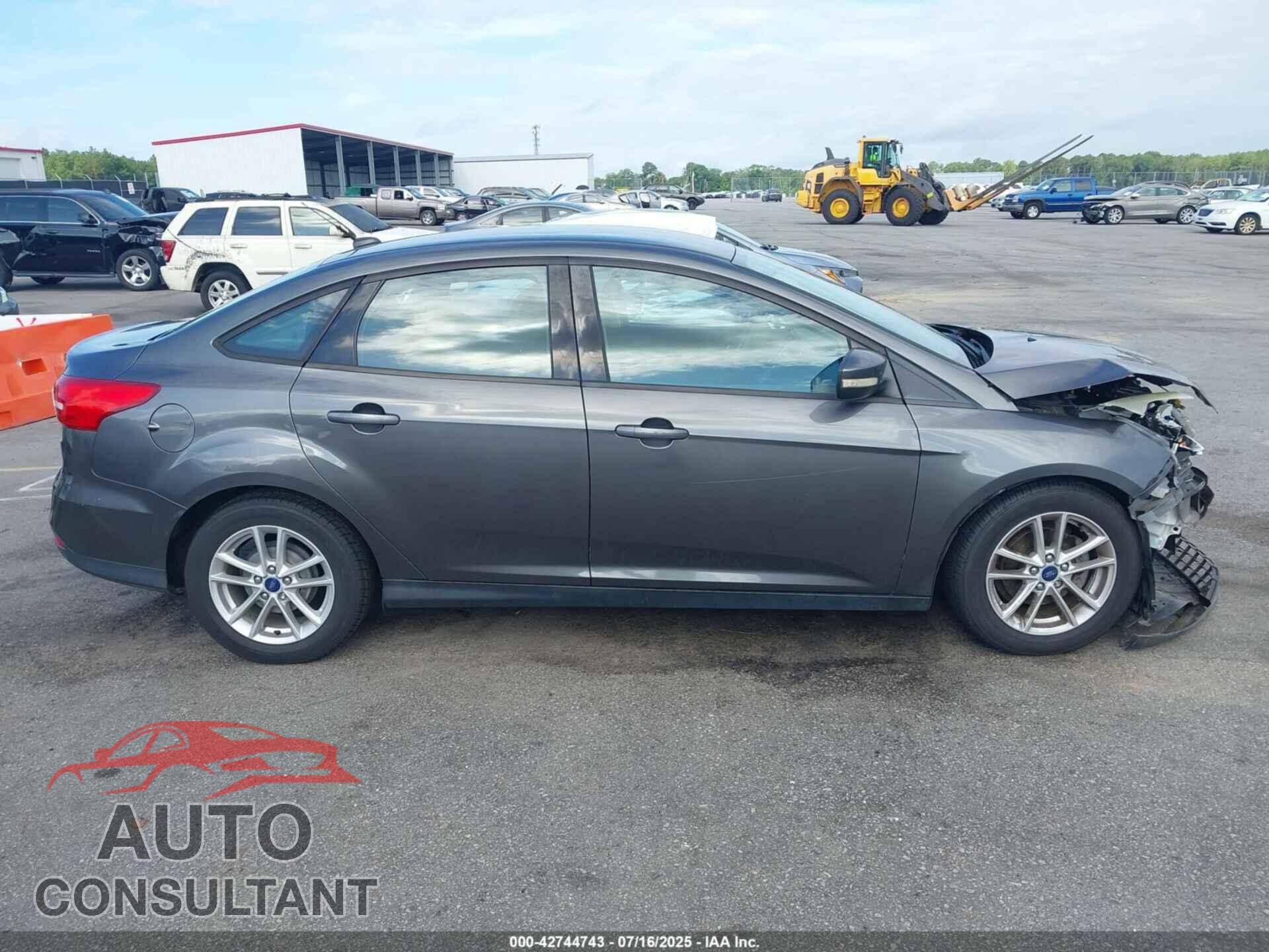 FORD FOCUS 2016 - 1FADP3F22GL341003
