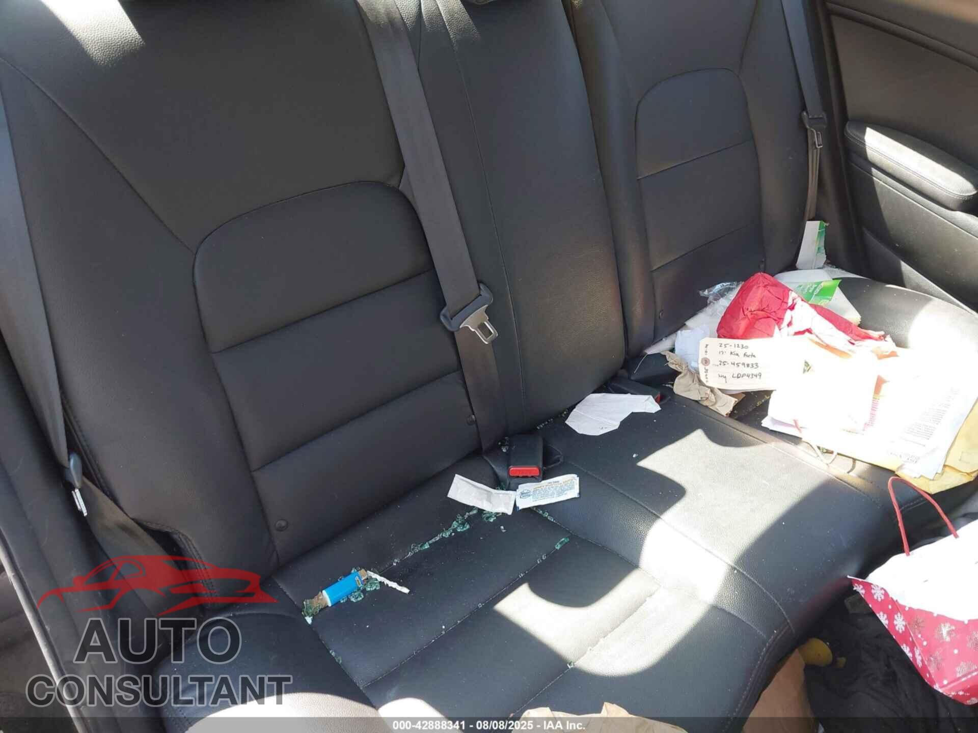 KIA FORTE 2017 - 3KPFK4A78HE037601