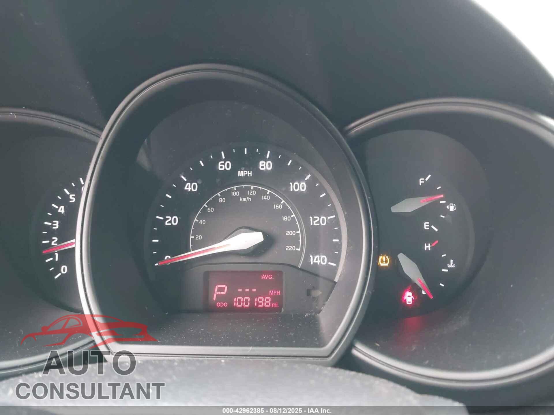 KIA RIO 2014 - KNADM4A31E6375306