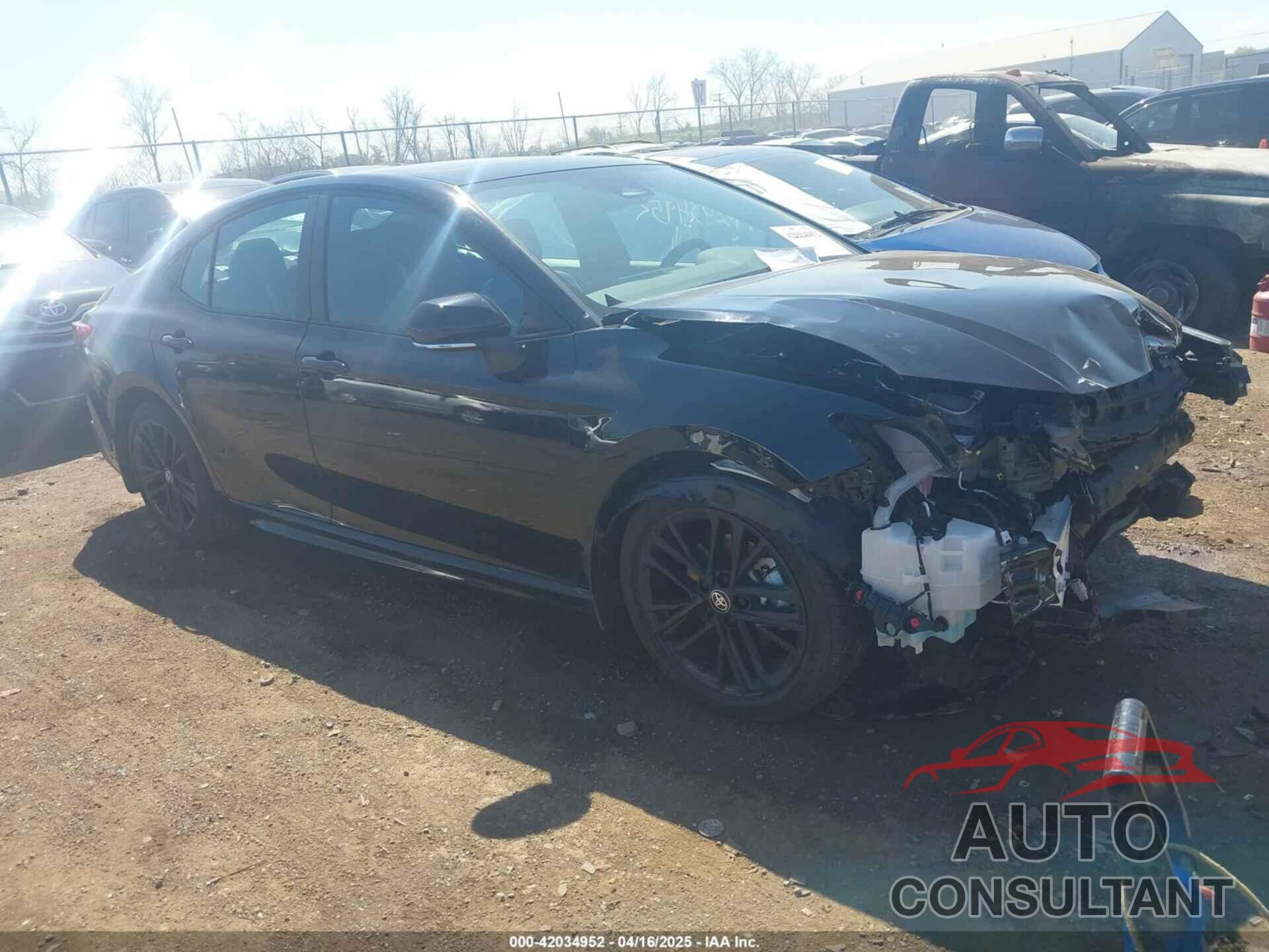 TOYOTA CAMRY 2025 - 4T1DAACK2SU020288