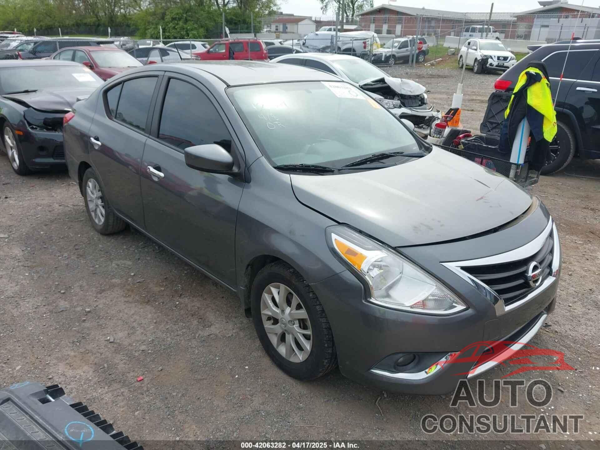 NISSAN VERSA 2017 - 3N1CN7AP1HL832290