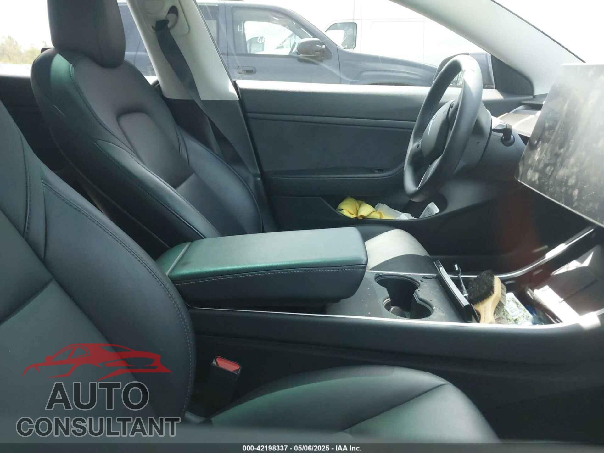 TESLA MODEL 3 2020 - 5YJ3E1EAXLF783517