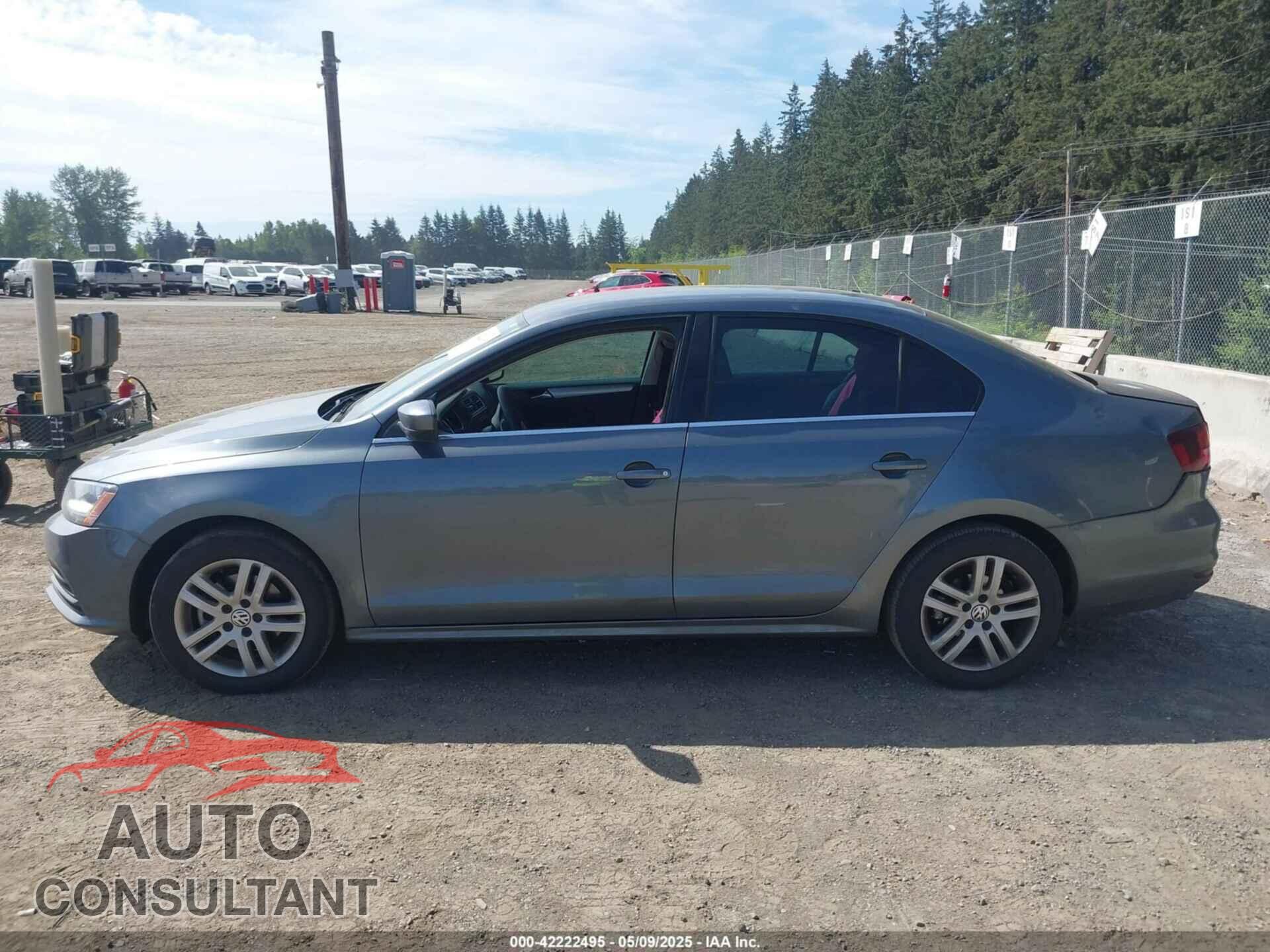 VOLKSWAGEN JETTA 2017 - 3VW2B7AJ3HM270834