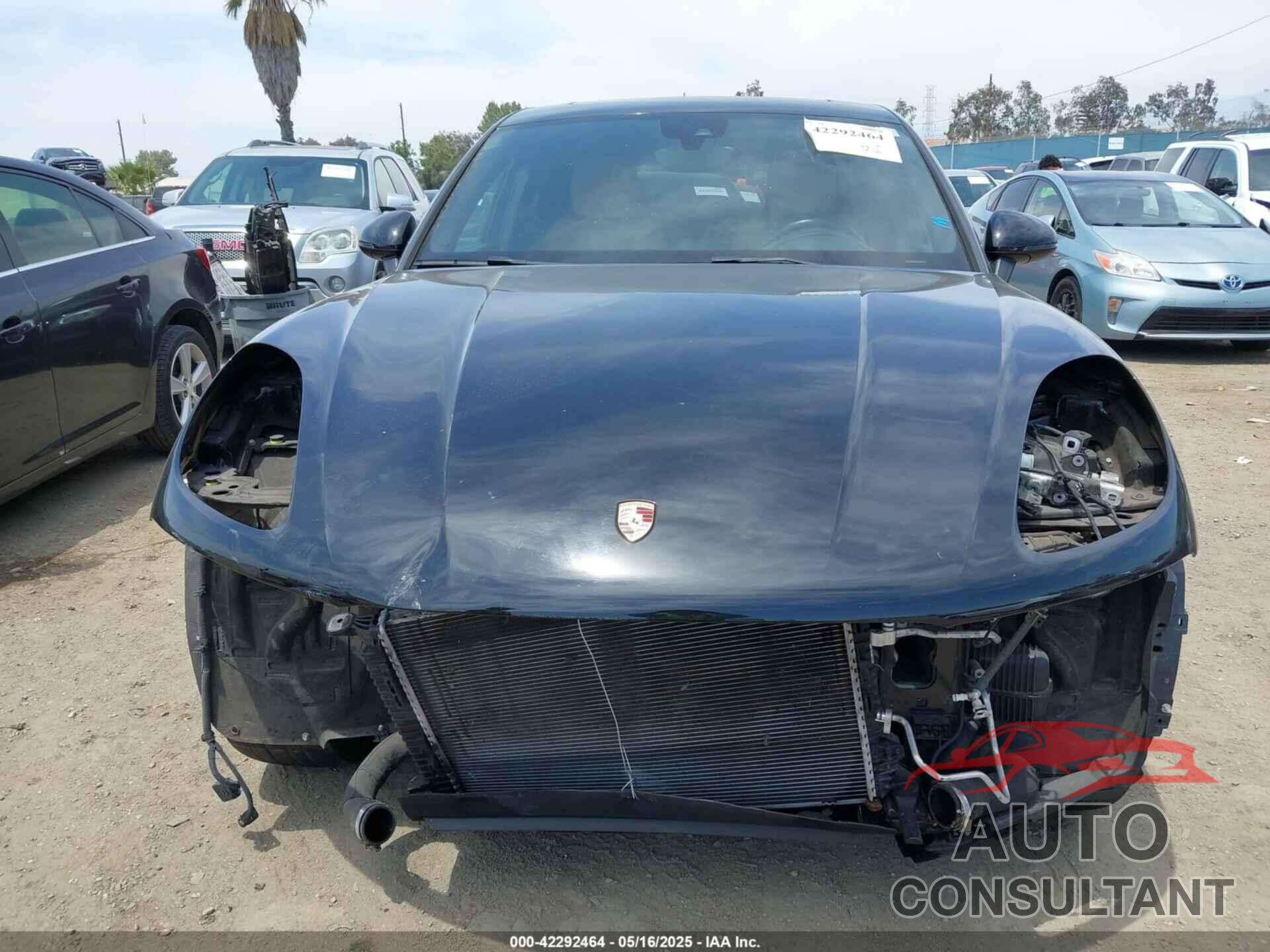 PORSCHE MACAN 2017 - WP1AA2A59HLB04714