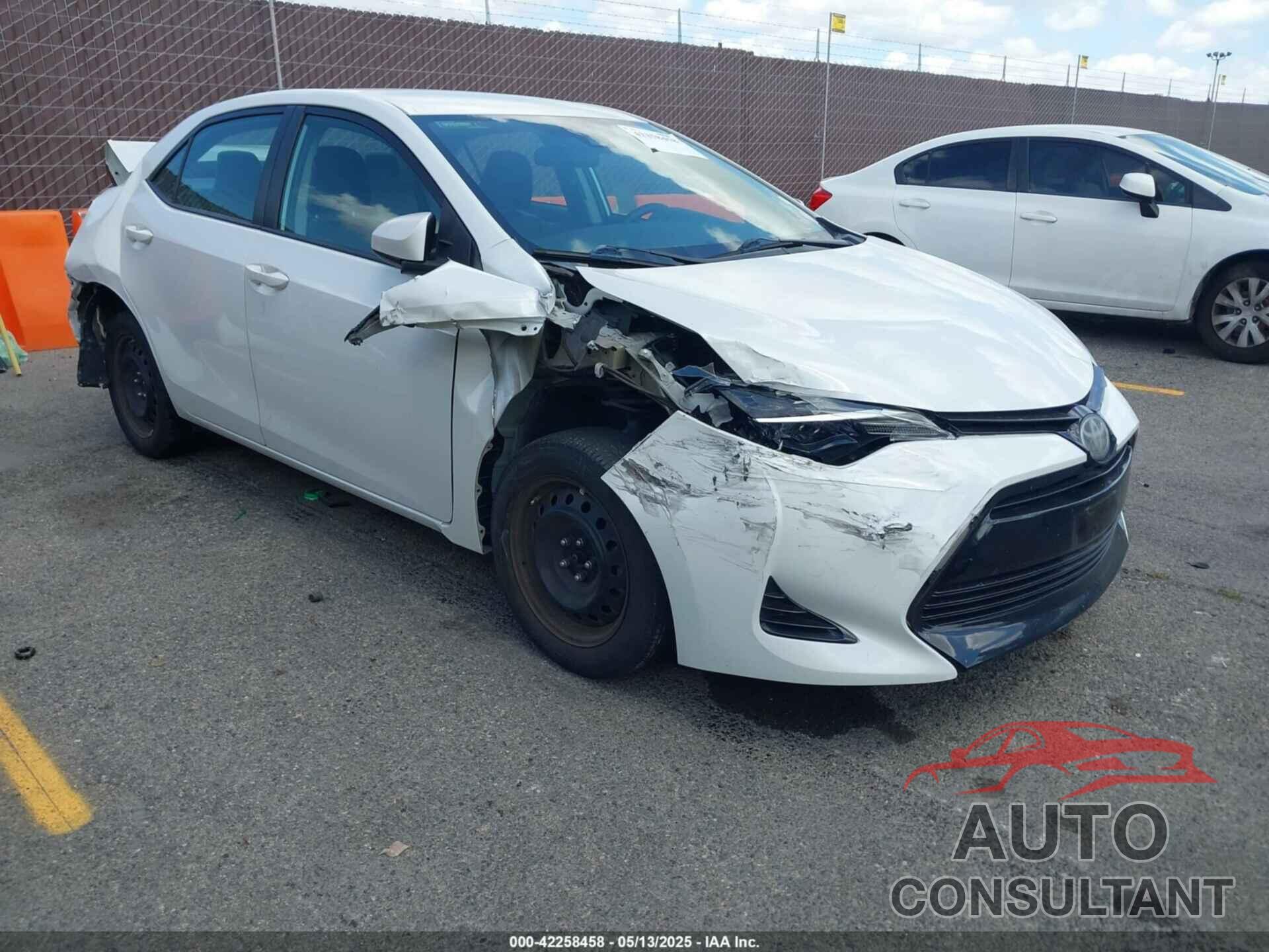 TOYOTA COROLLA 2018 - 5YFBURHE8JP781309