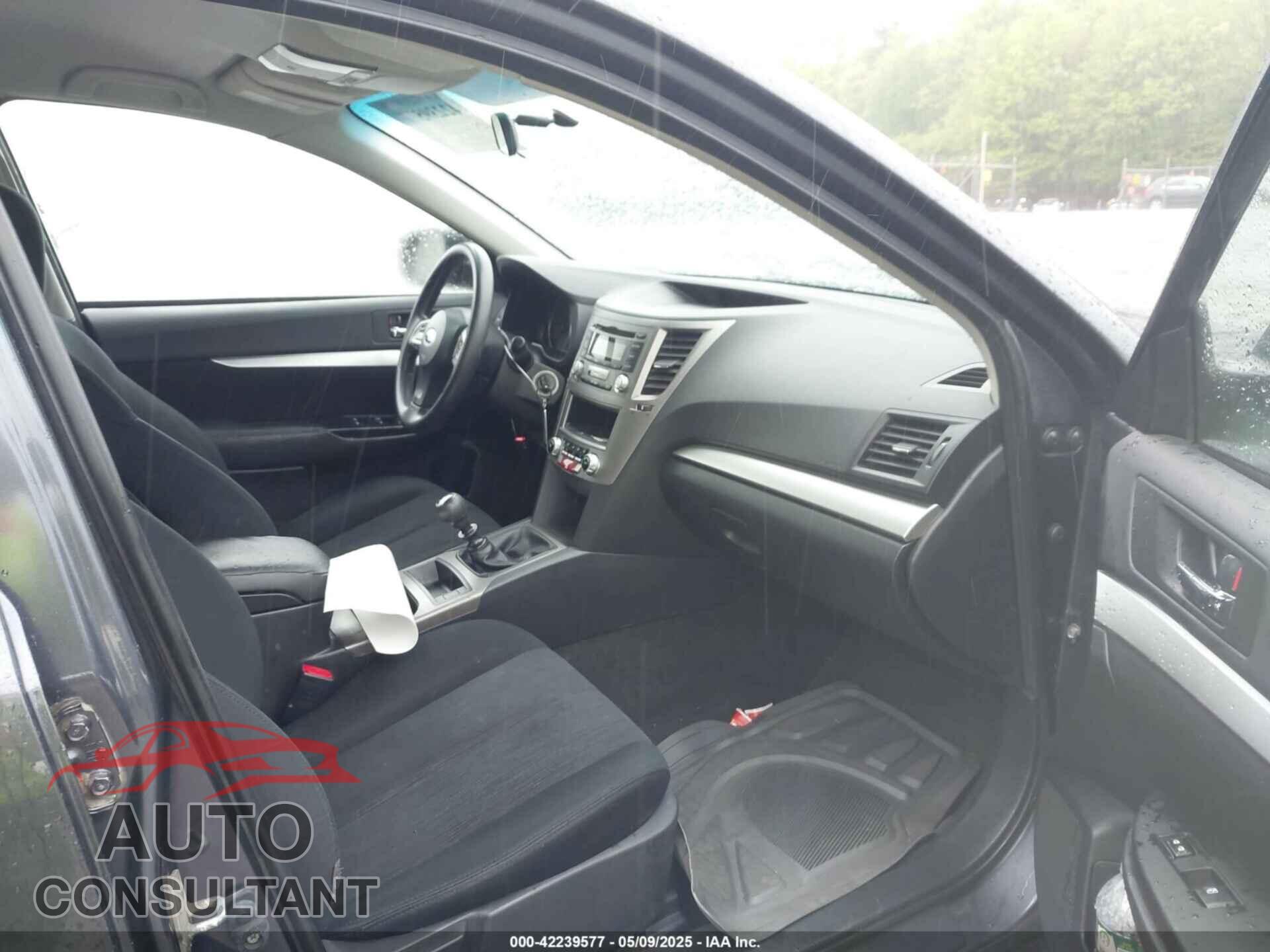SUBARU OUTBACK 2013 - 4S4BRBAC2D1229701