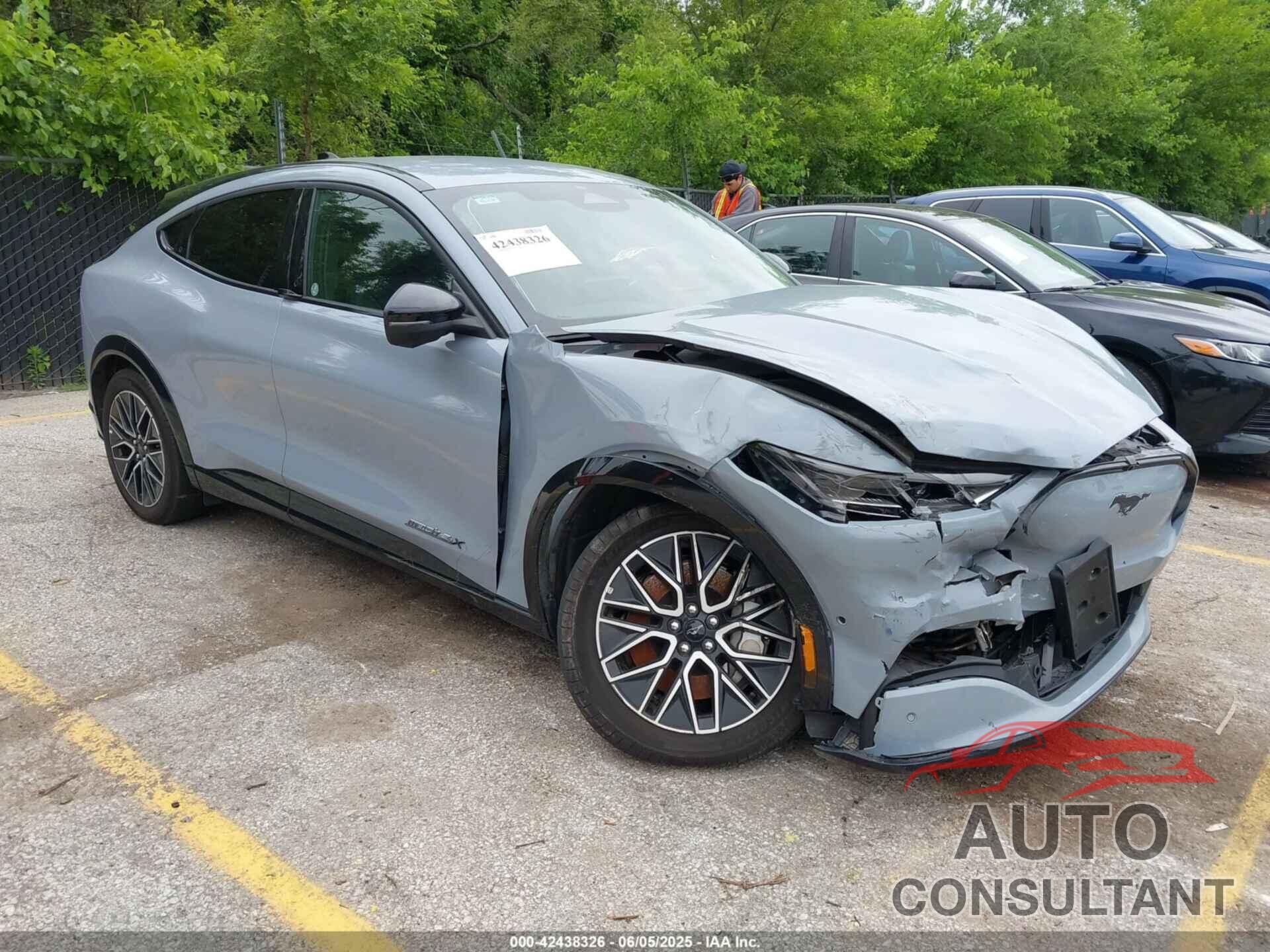 FORD MUSTANG MACH-E 2024 - 3FMTK3SU6RMA04259