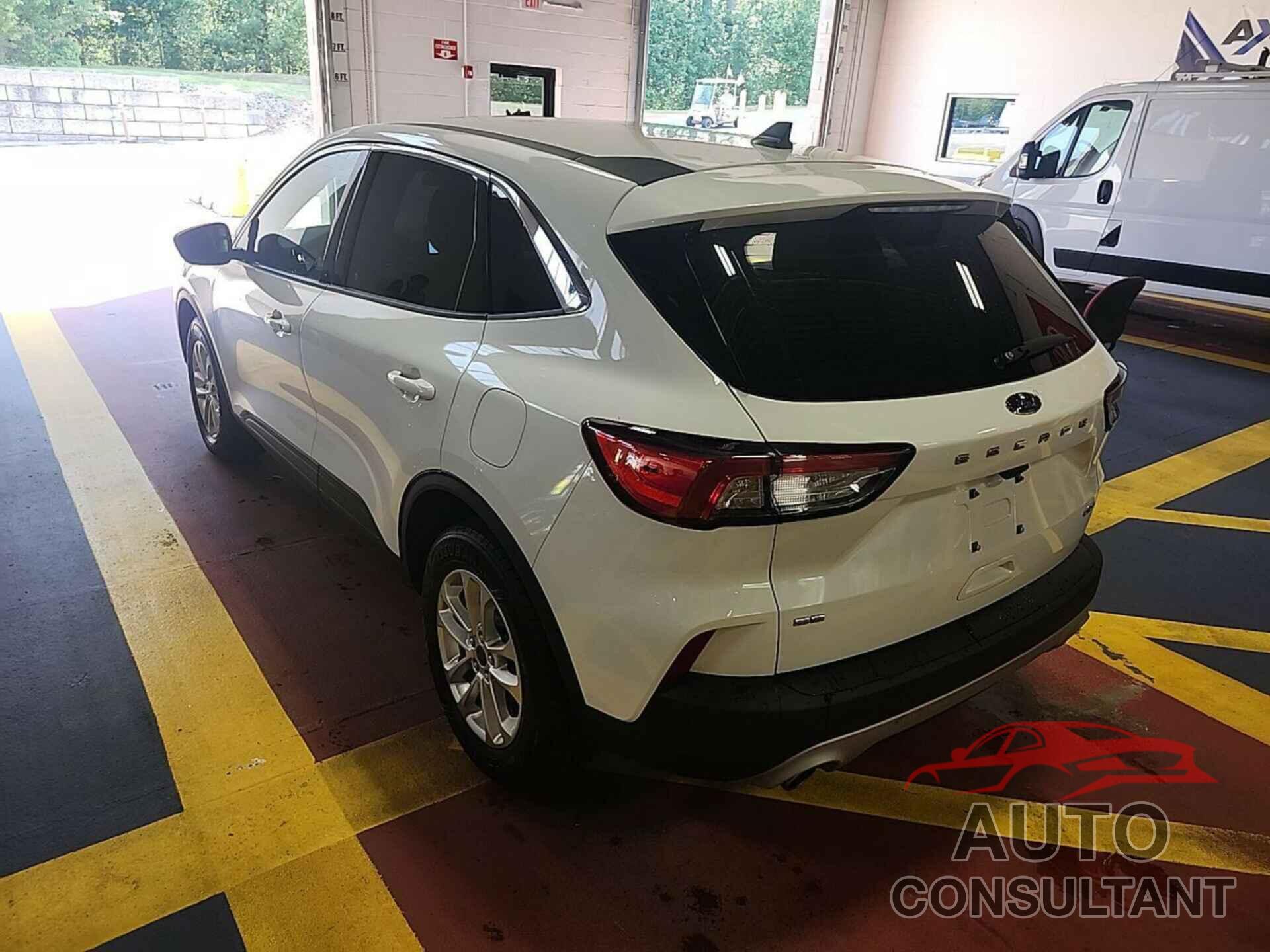 FORD ESCAPE 2022 - 1FMCU9G65NUA63784
