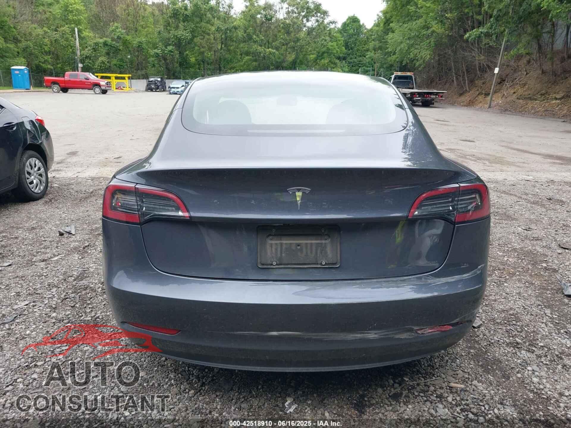 TESLA MODEL 3 2023 - 5YJ3E1EA4PF657112