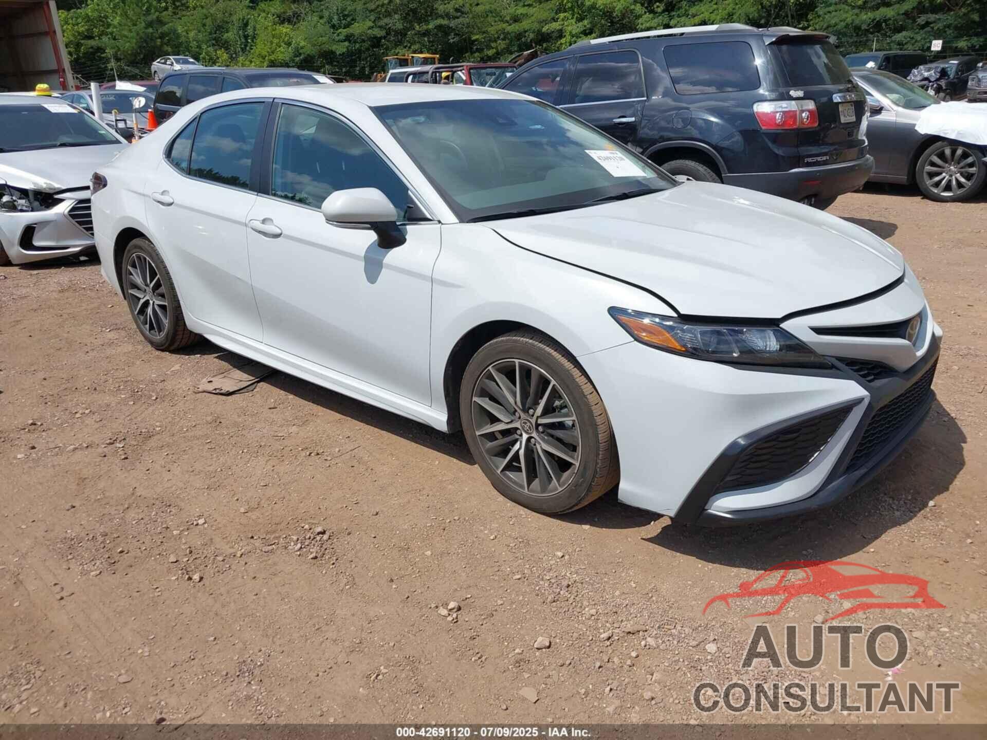 TOYOTA CAMRY 2023 - 4T1G11AK2PU119765