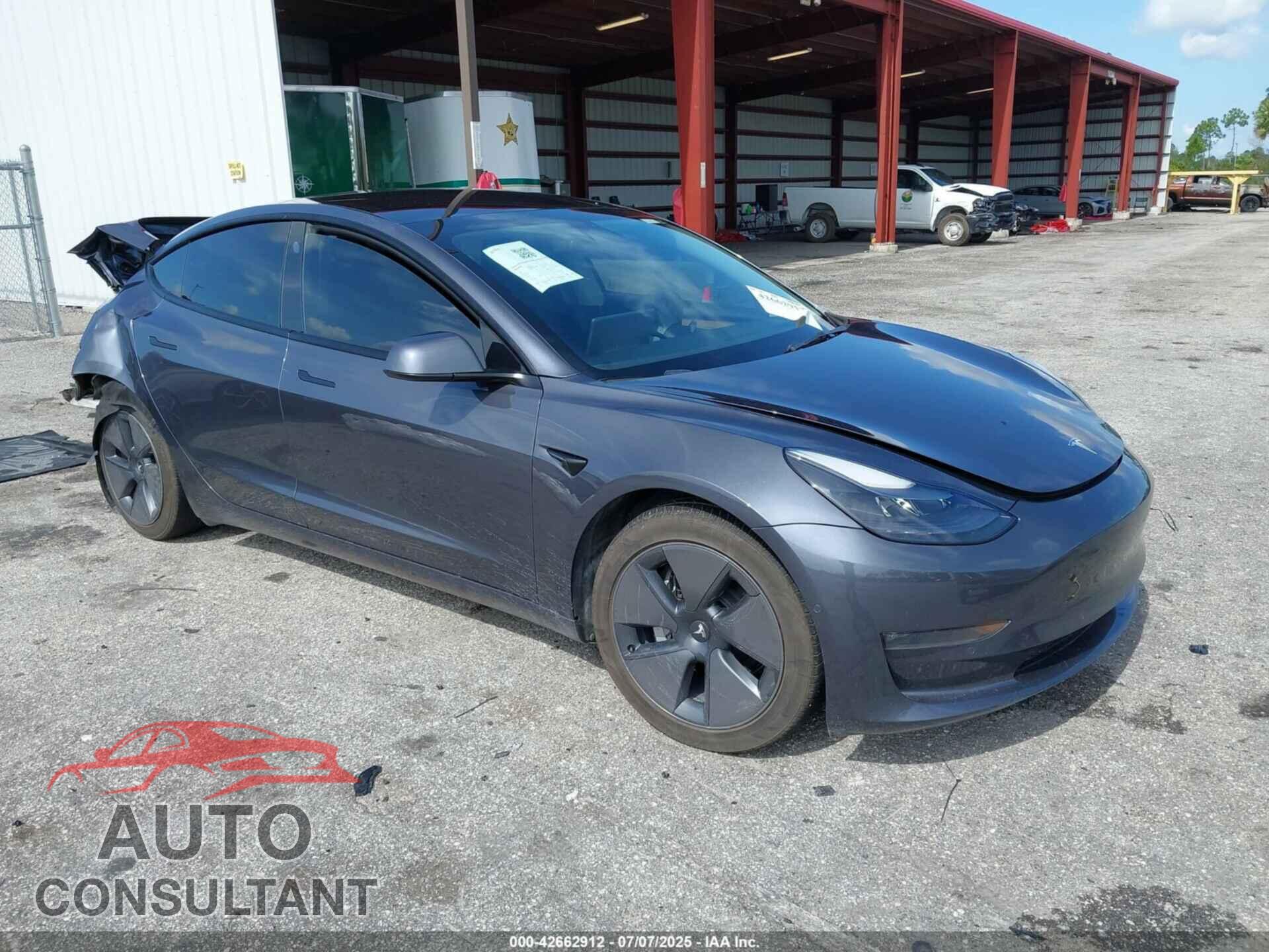 TESLA MODEL 3 2022 - 5YJ3E1EB2NF124391
