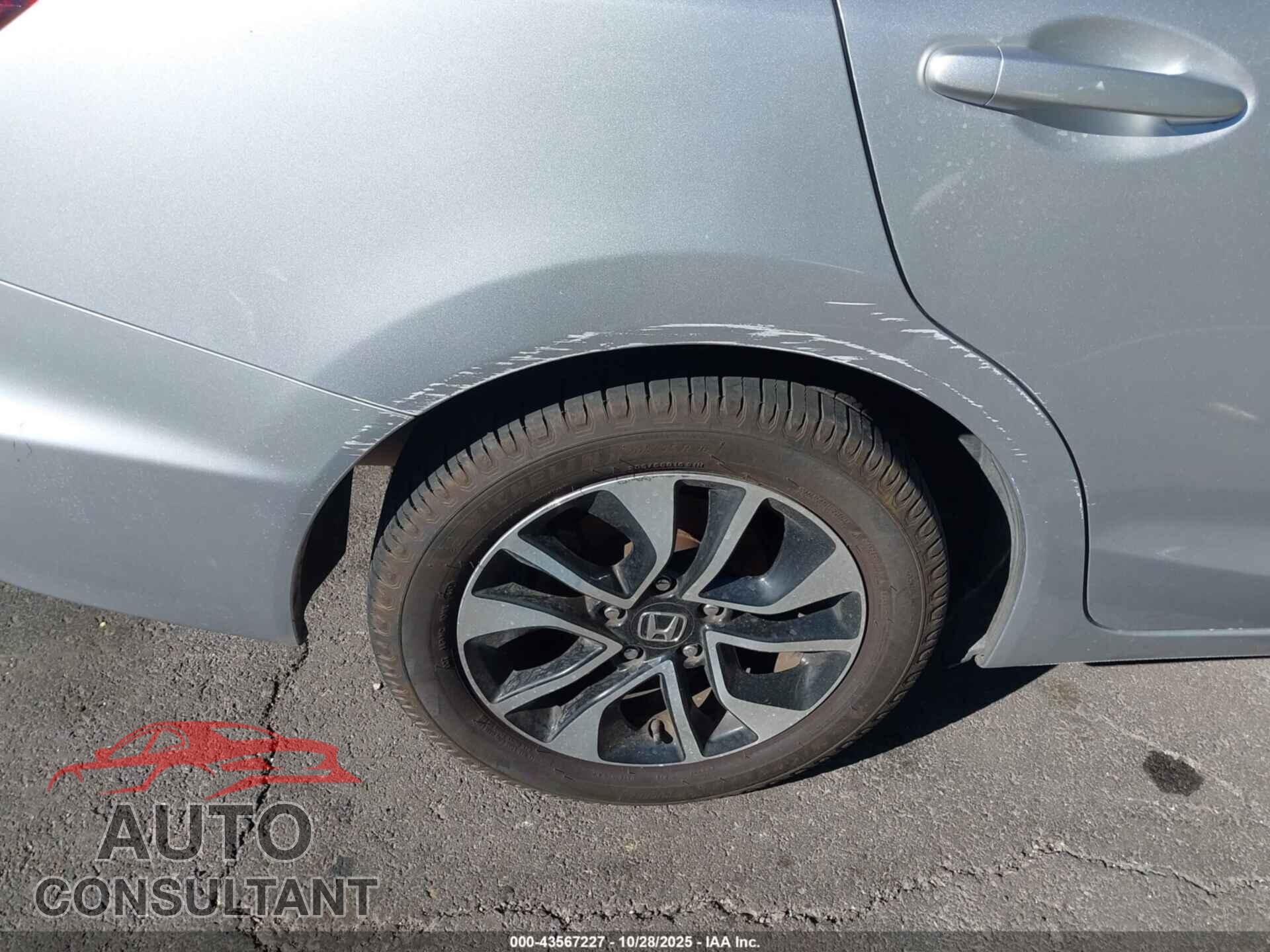HONDA CIVIC 2015 - 19XFB2F87FE044302