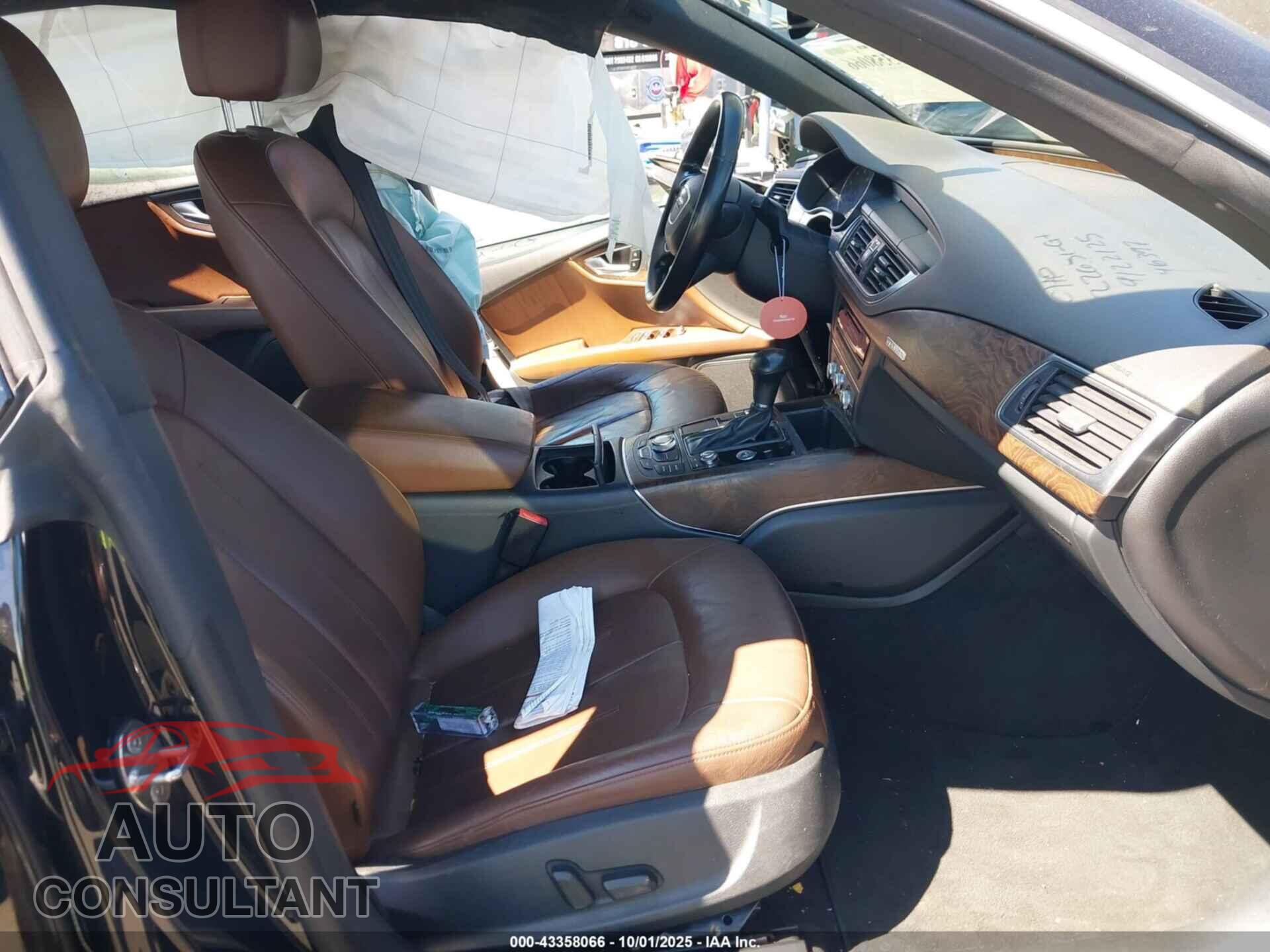 AUDI A7 2013 - WAUYGAFC0DN111045