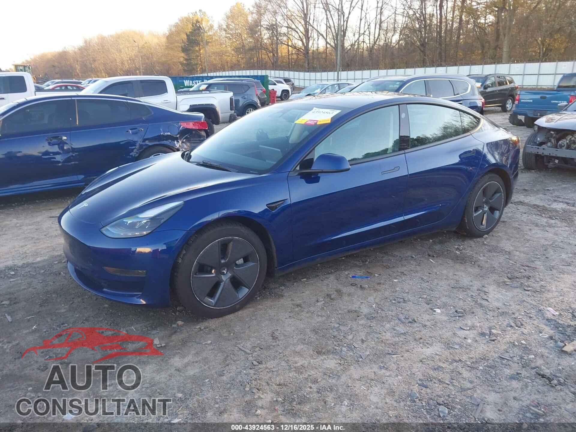 TESLA MODEL 3 2021 - 5YJ3E1EA8MF092097