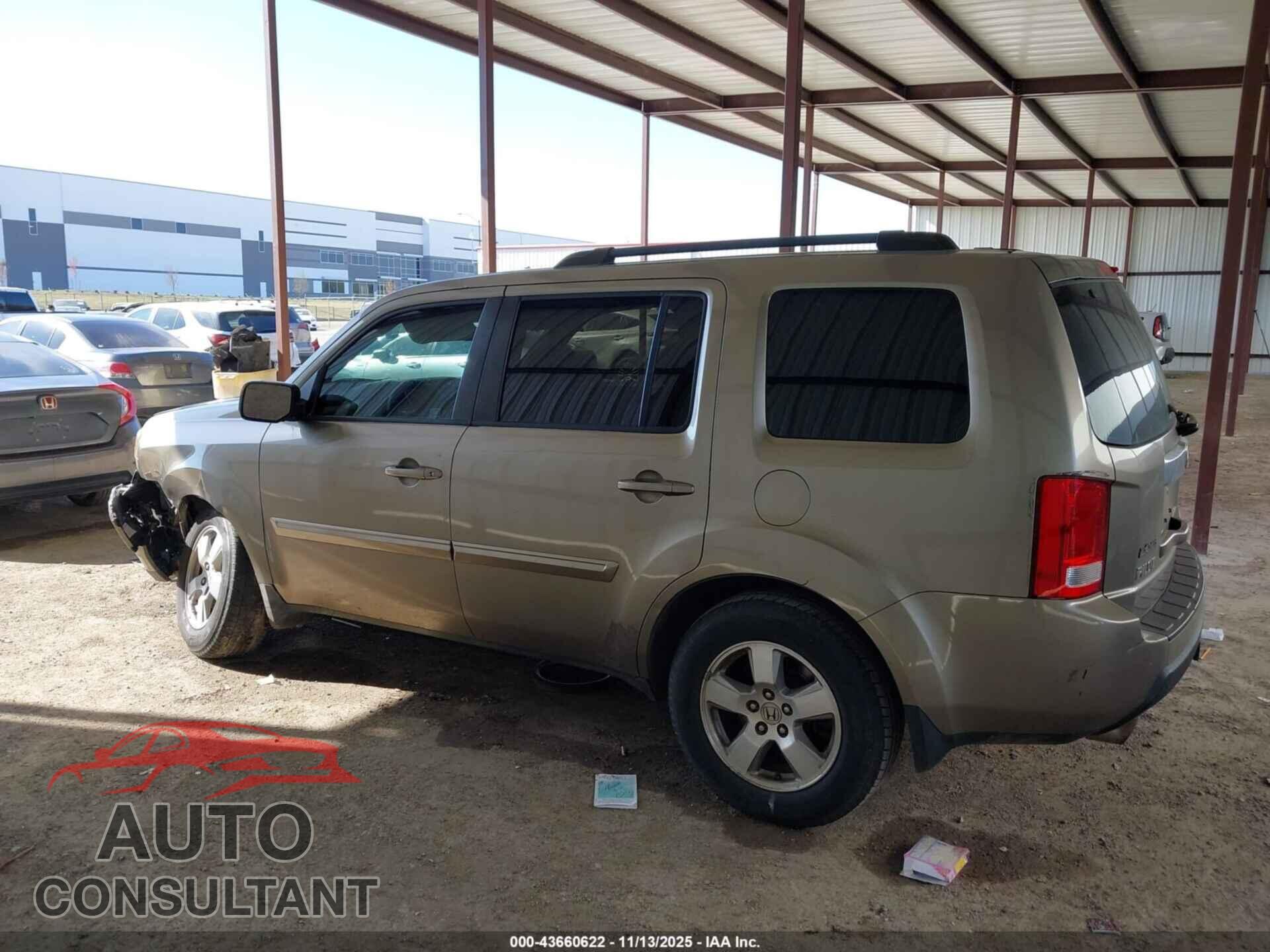 HONDA PILOT 2011 - 5FNYF3H64BB035219