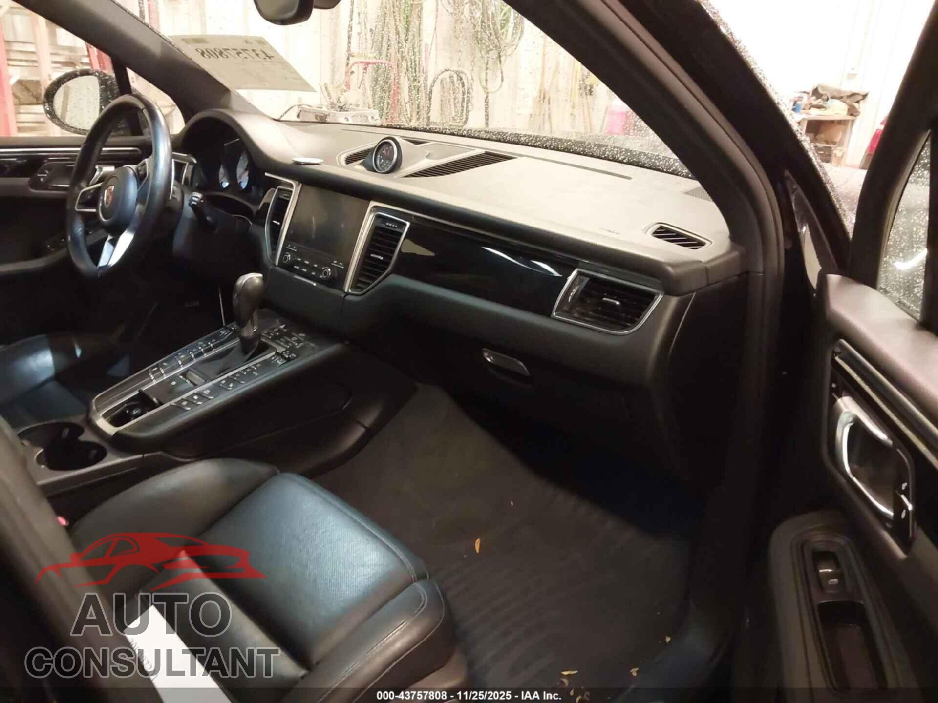 PORSCHE MACAN 2017 - WP1AB2A50HLB13556