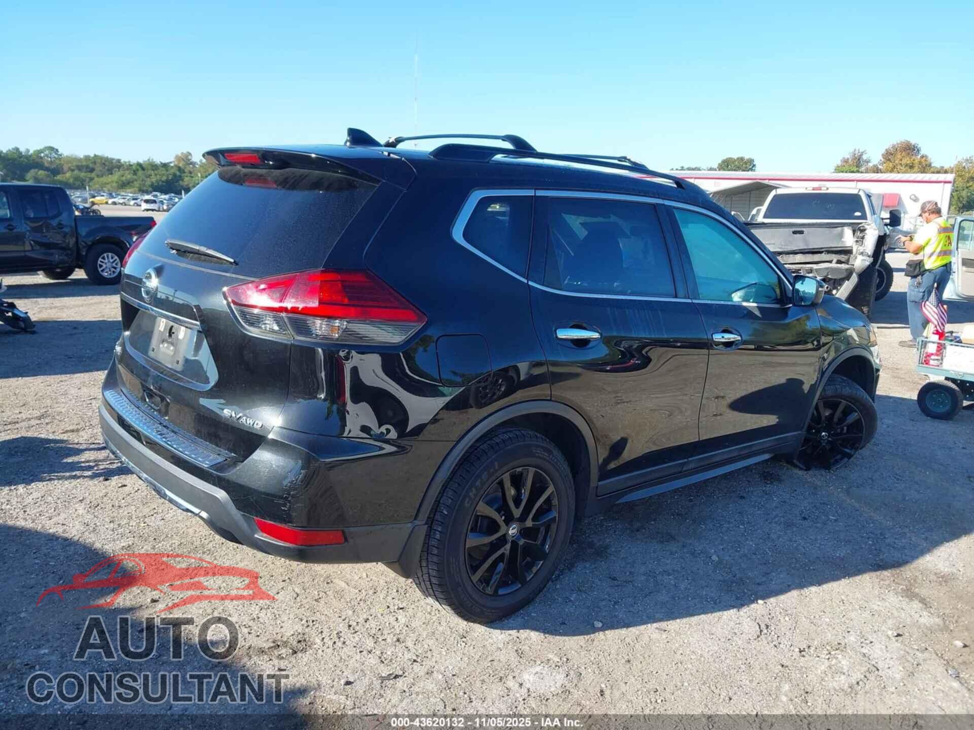 NISSAN ROGUE 2017 - 5N1AT2MVXHC825076