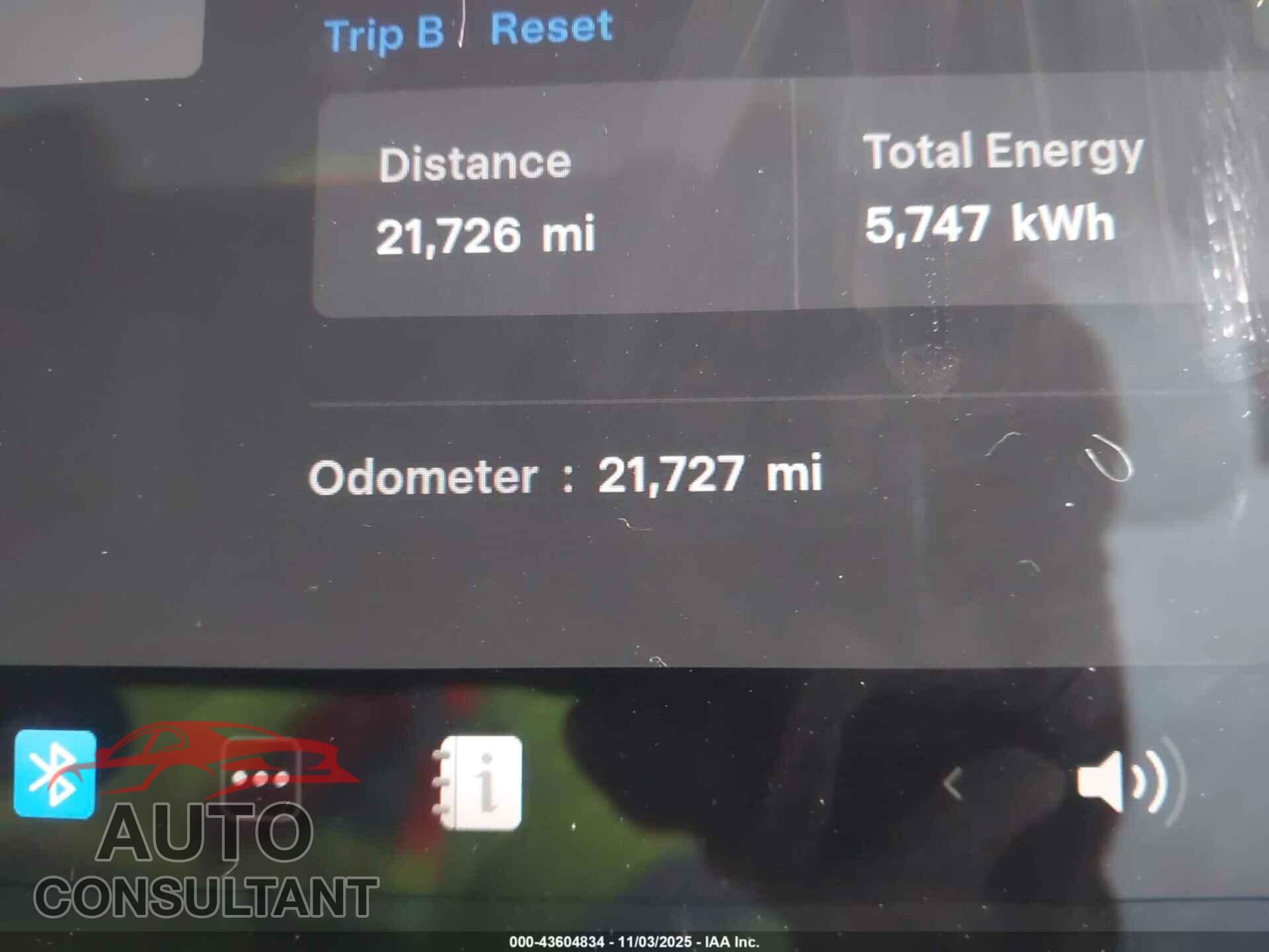 TESLA MODEL Y 2024 - 7SAYGDED1RF121204