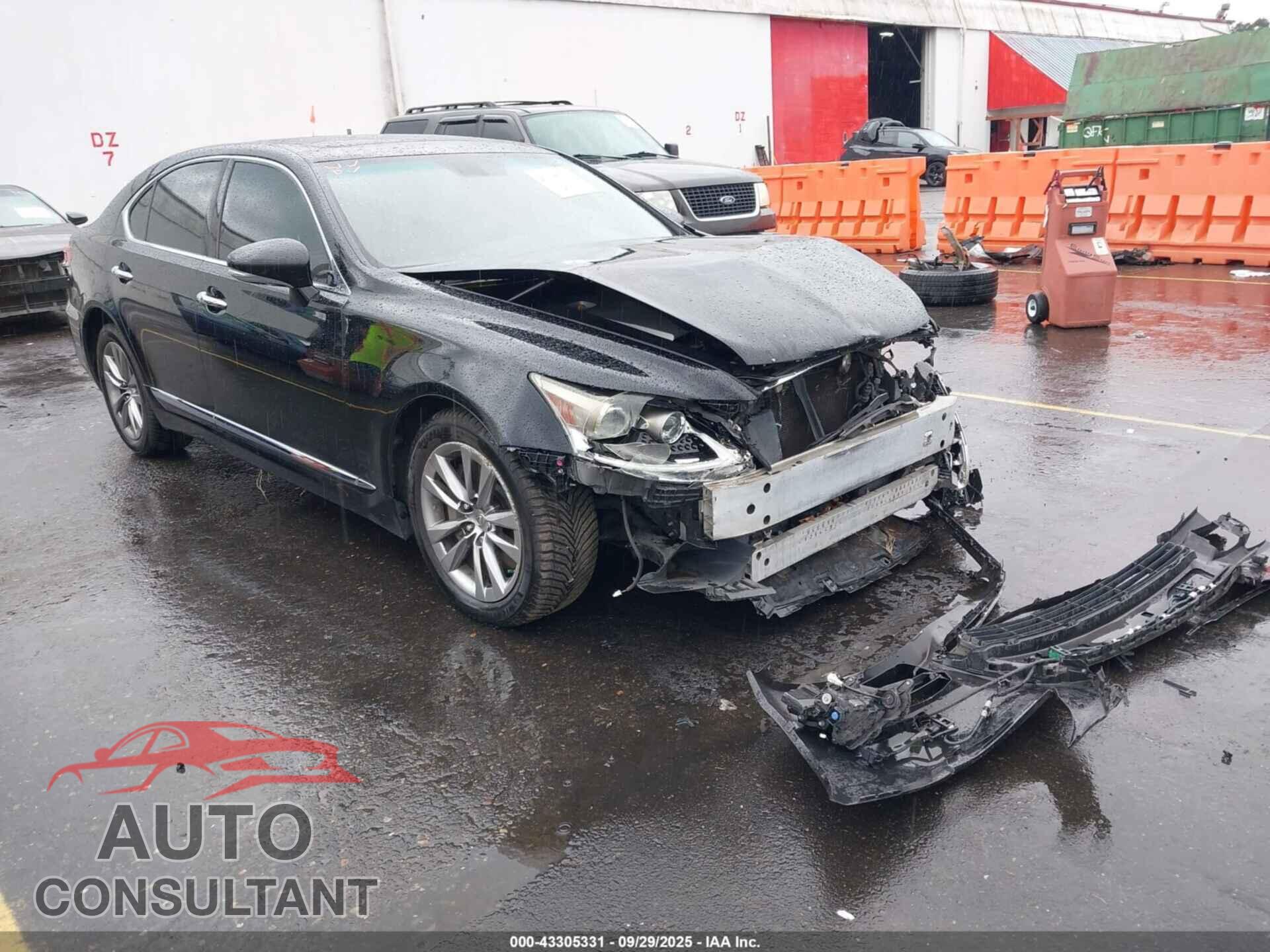 LEXUS LS 460 2013 - JTHCL5EF2D5018392