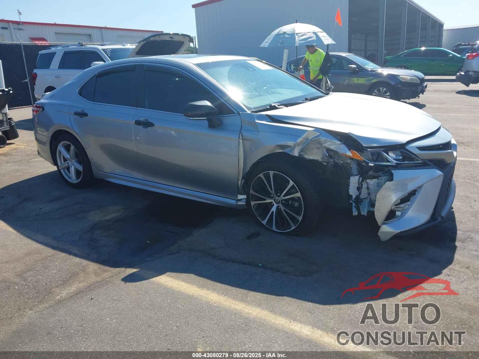 TOYOTA CAMRY 2020 - 4T1M11AK5LU953638