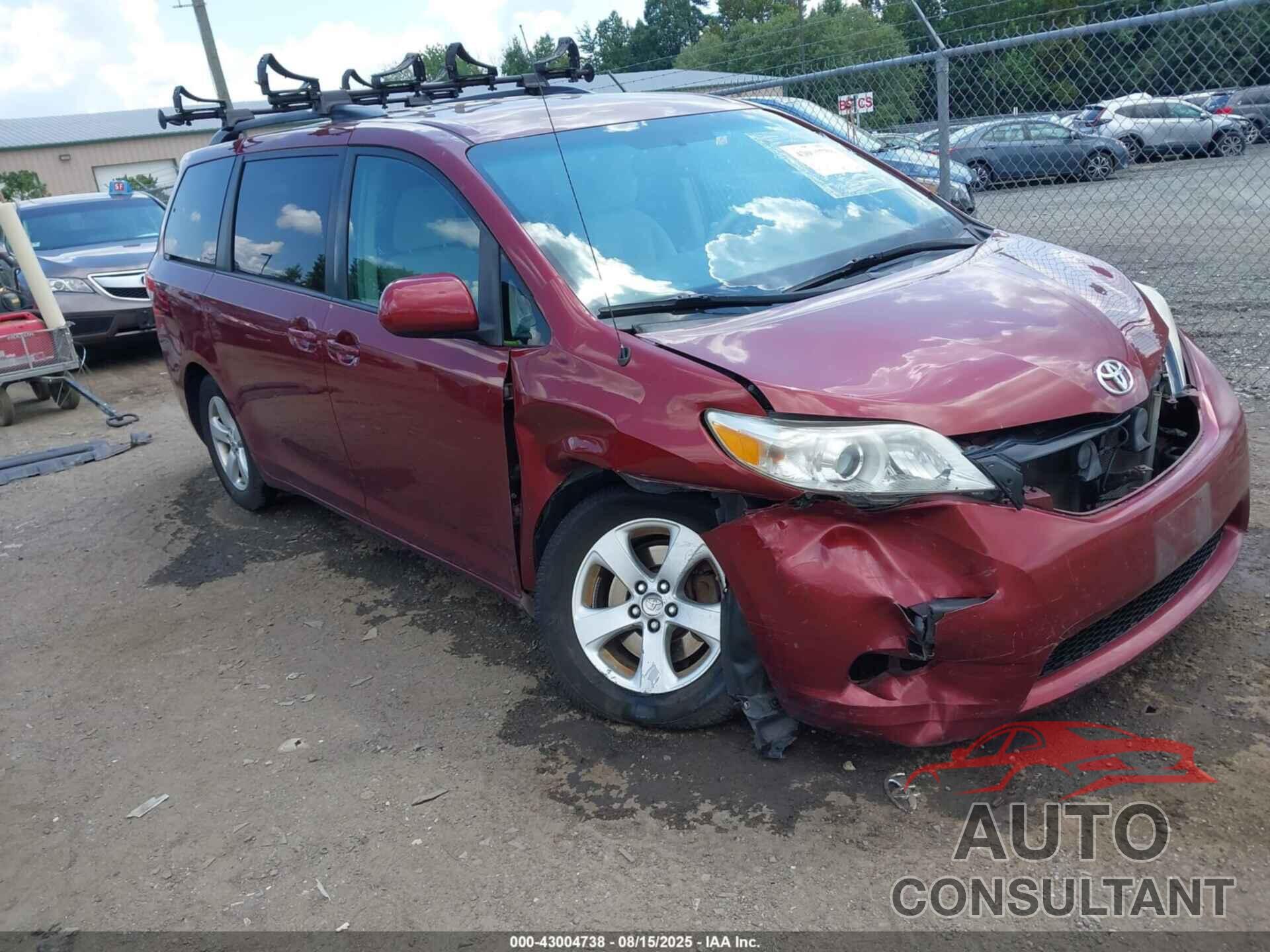 TOYOTA SIENNA 2014 - 5TDKK3DC7ES441931