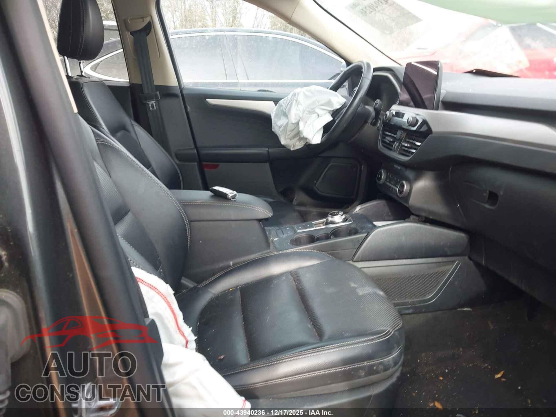 FORD ESCAPE 2020 - 1FMCU9H67LUA92683