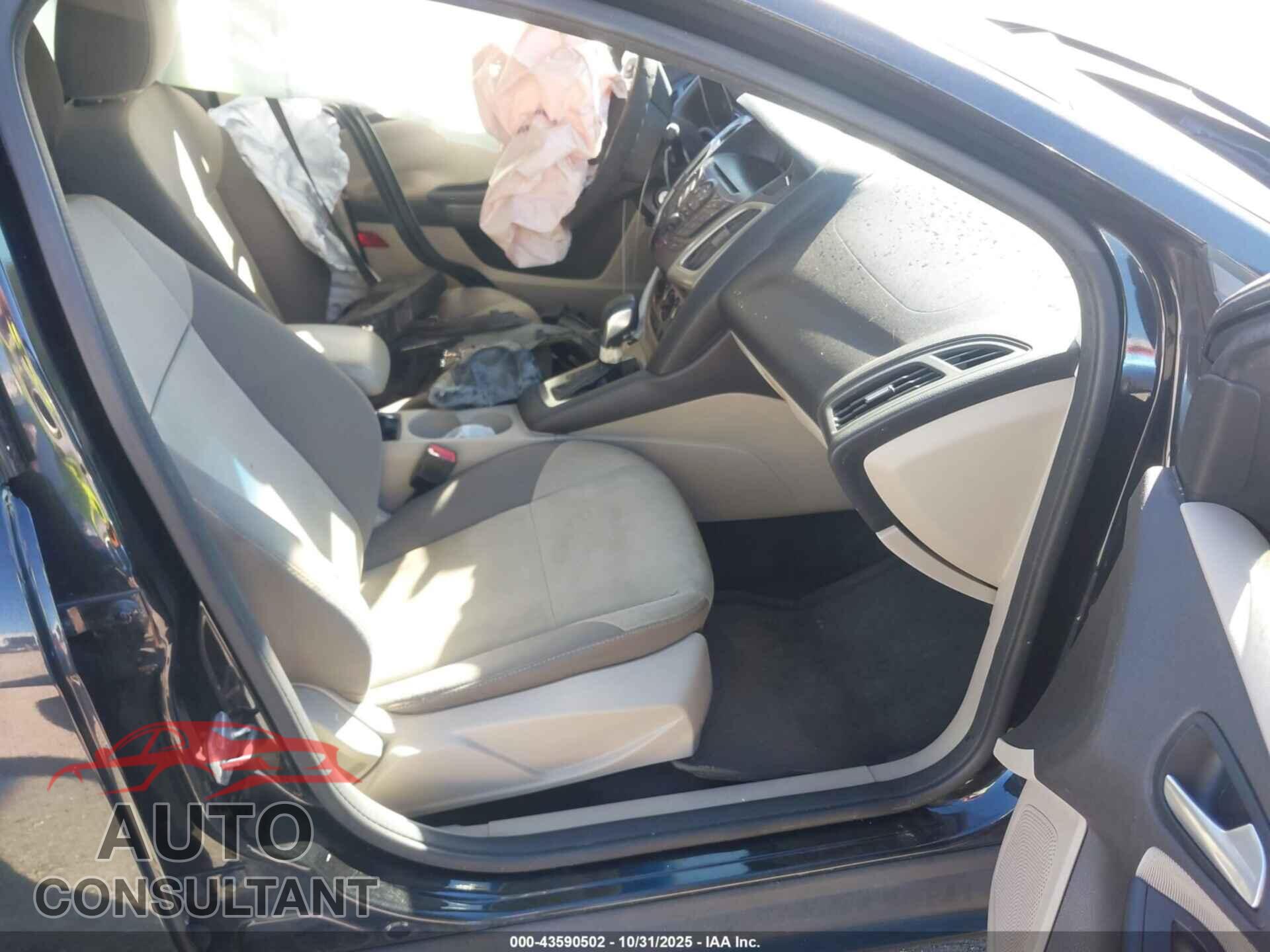 FORD FOCUS 2014 - 1FADP3F20EL157465