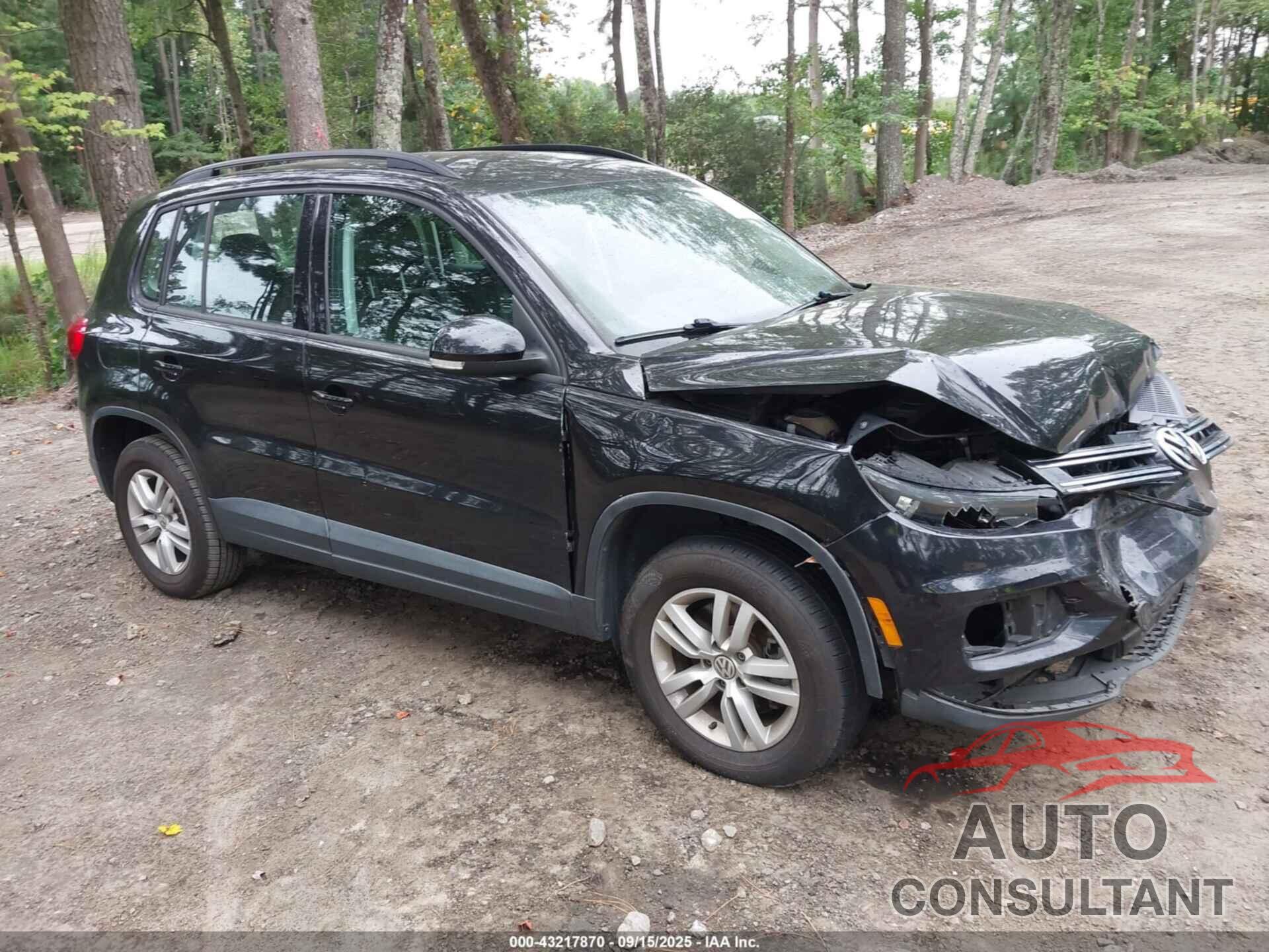 VOLKSWAGEN TIGUAN 2017 - WVGAV7AX1HW508203