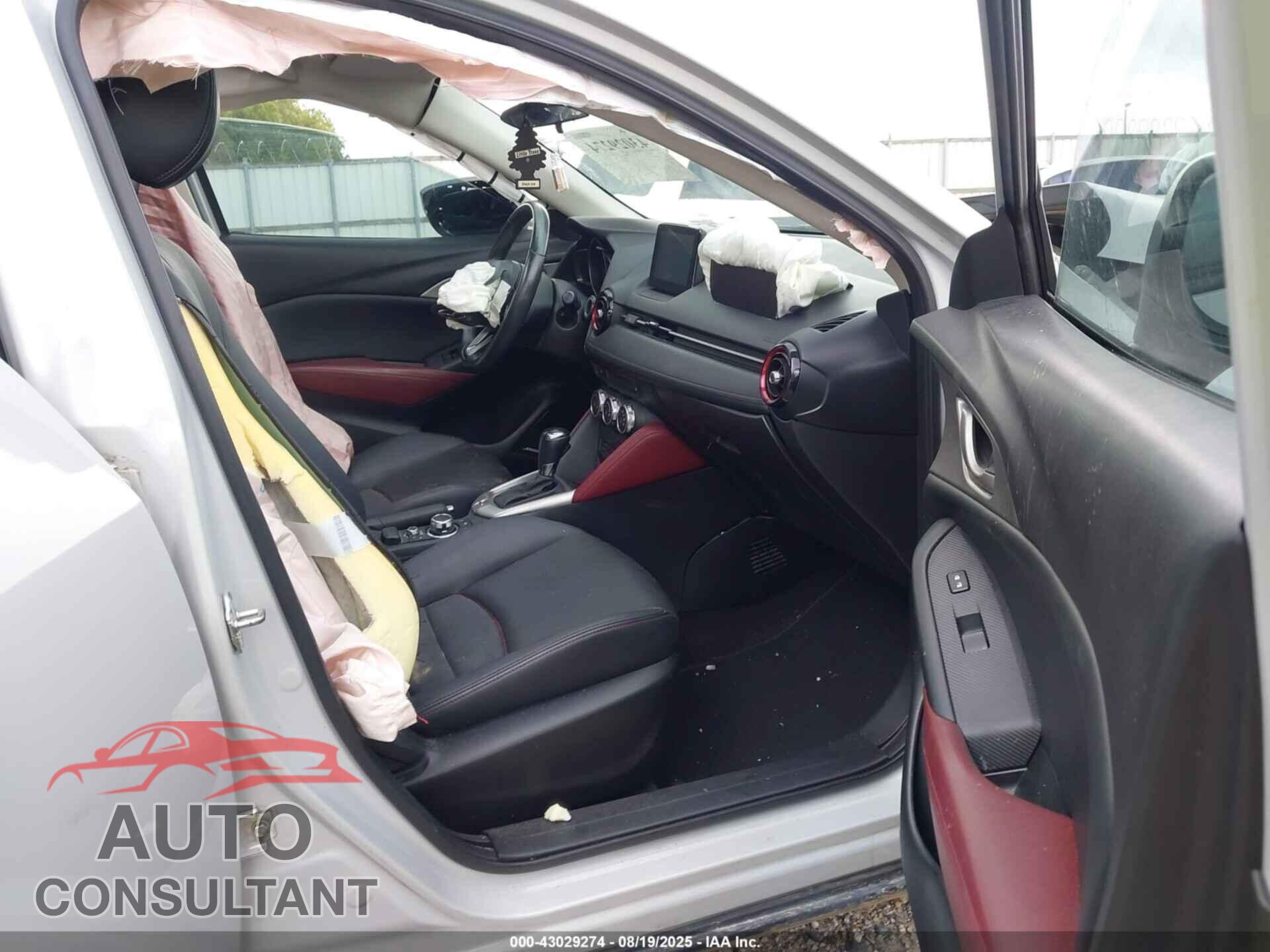 MAZDA CX-3 2018 - JM1DKDC76J0306195