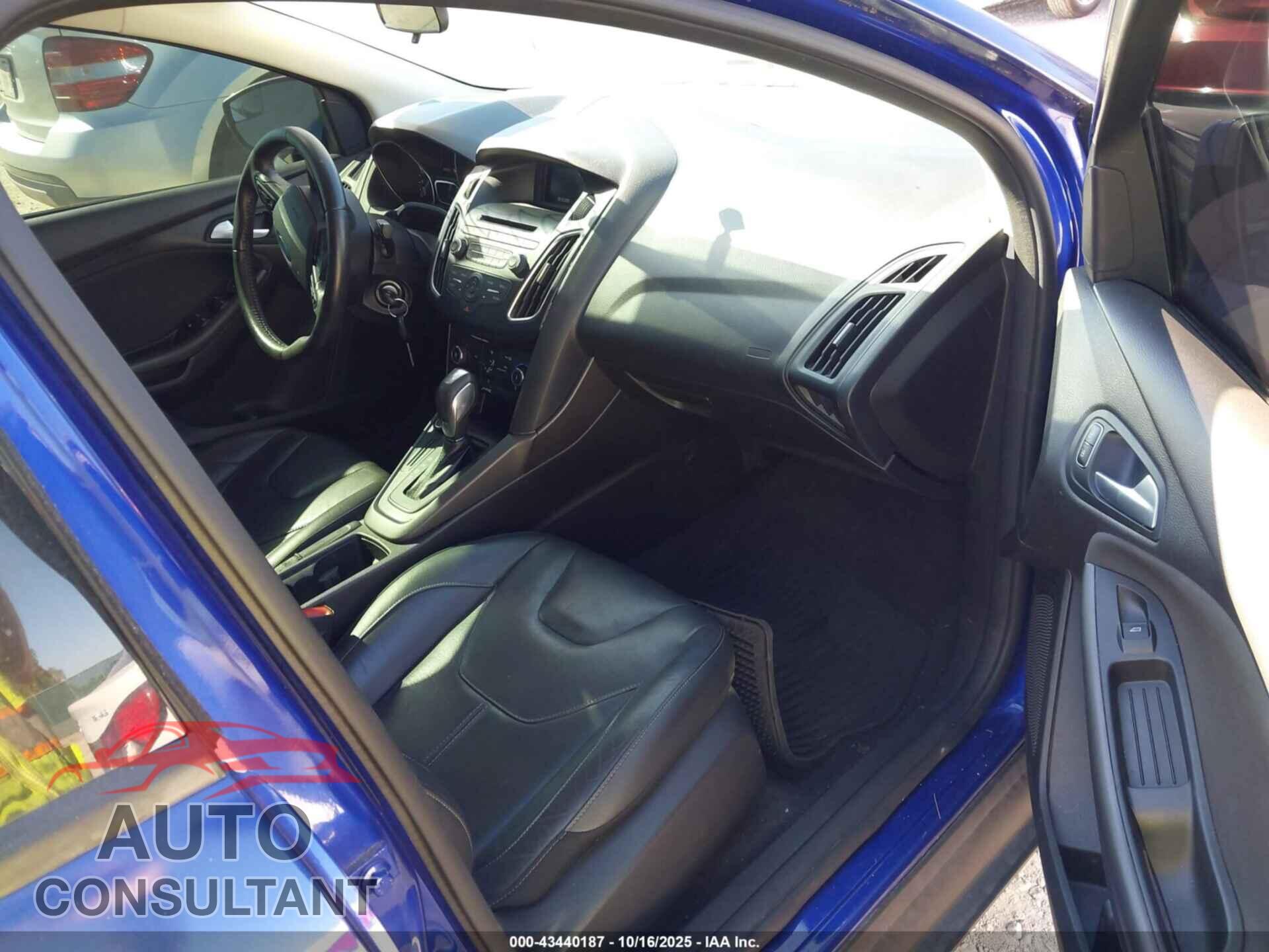 FORD FOCUS 2015 - 1FADP3F22FL274224